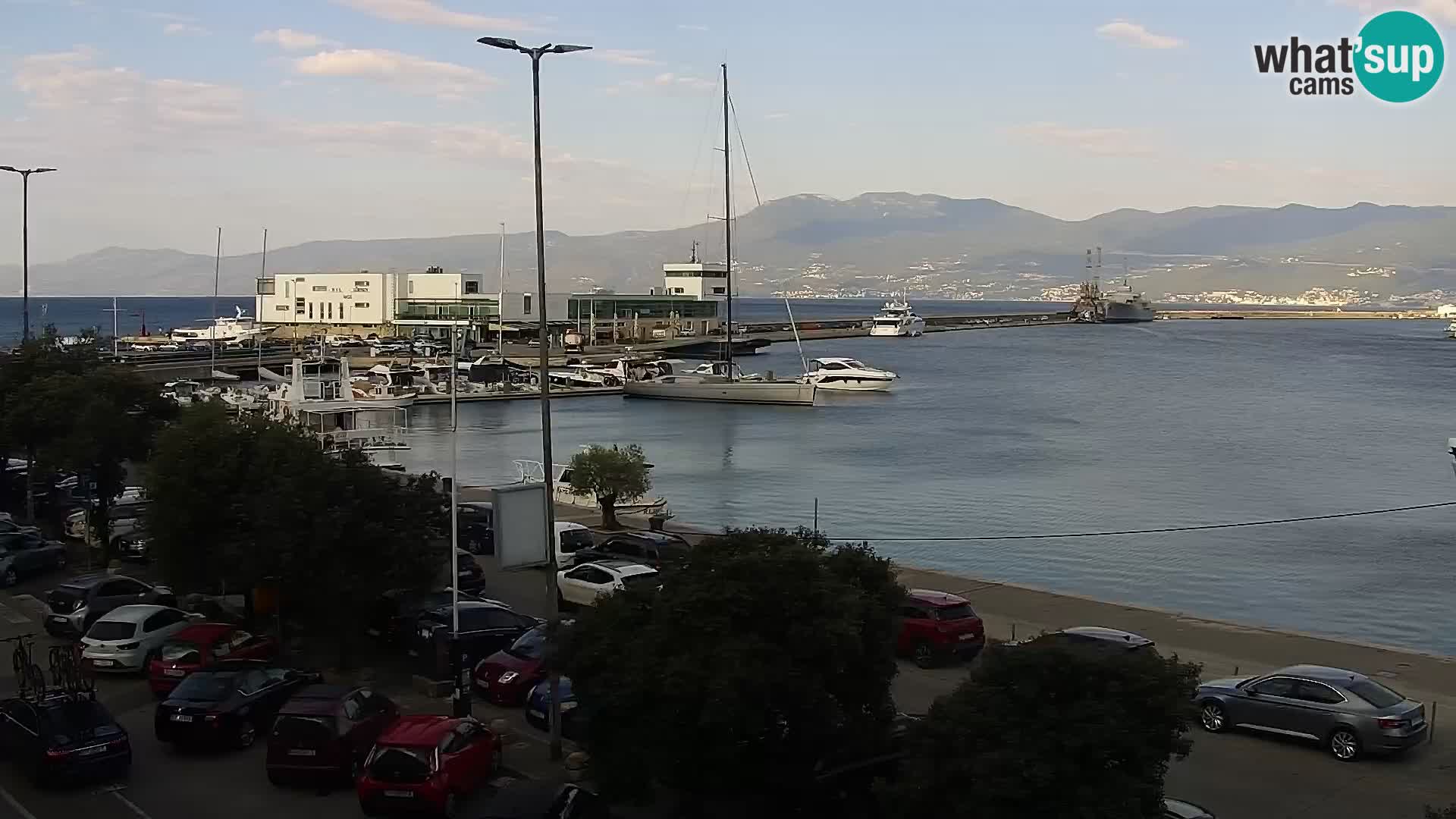 Riva in Marina v Reki – Spletna kamera v živo Hrvaška