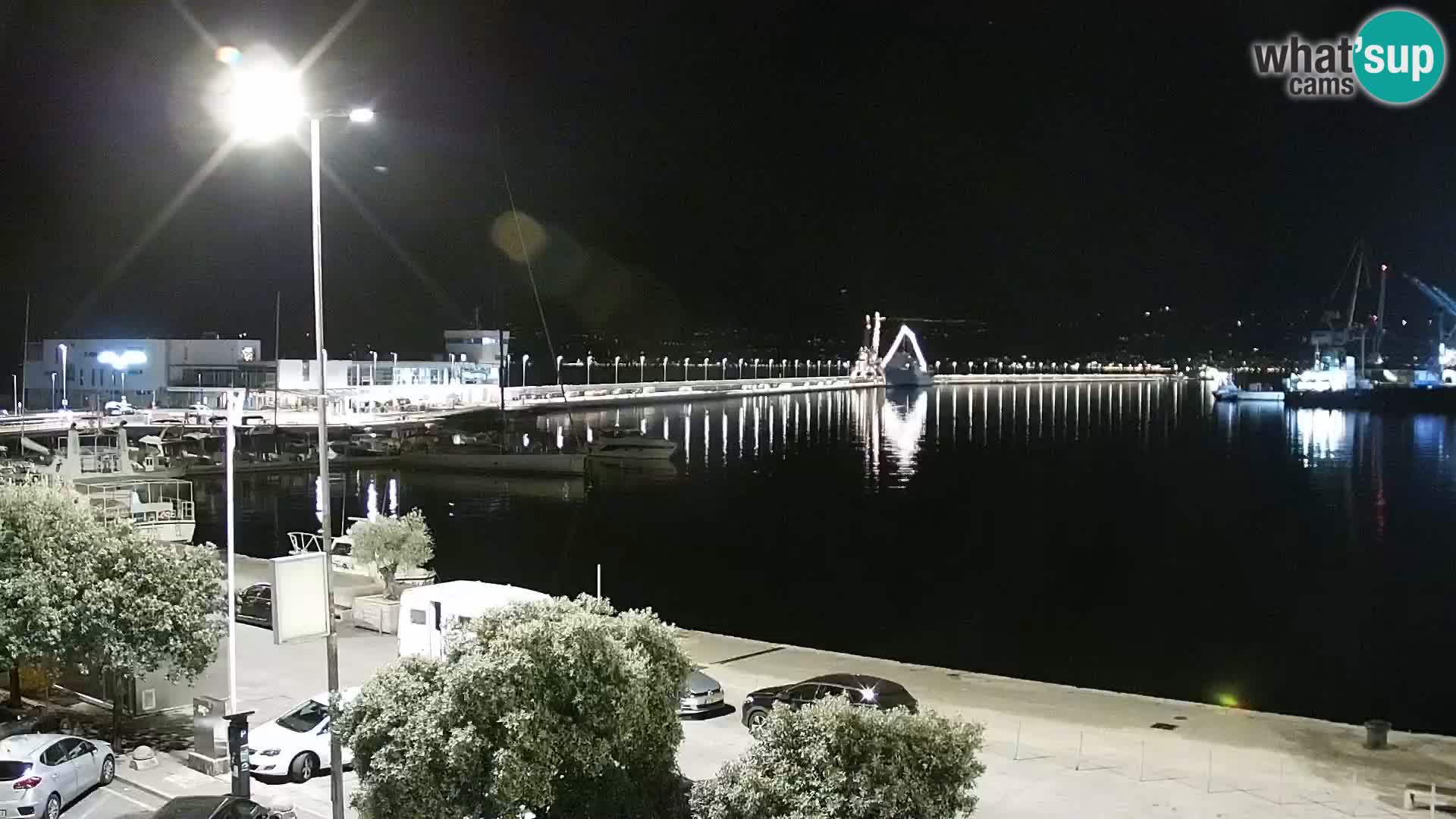 Riva in Marina v Reki – Spletna kamera v živo Hrvaška