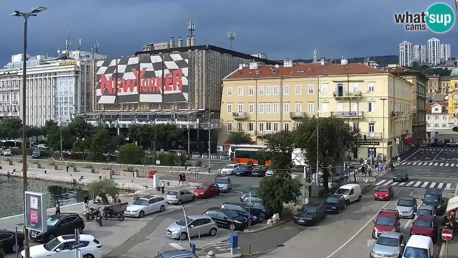 Riva in Marina v Reki – Spletna kamera v živo Hrvaška