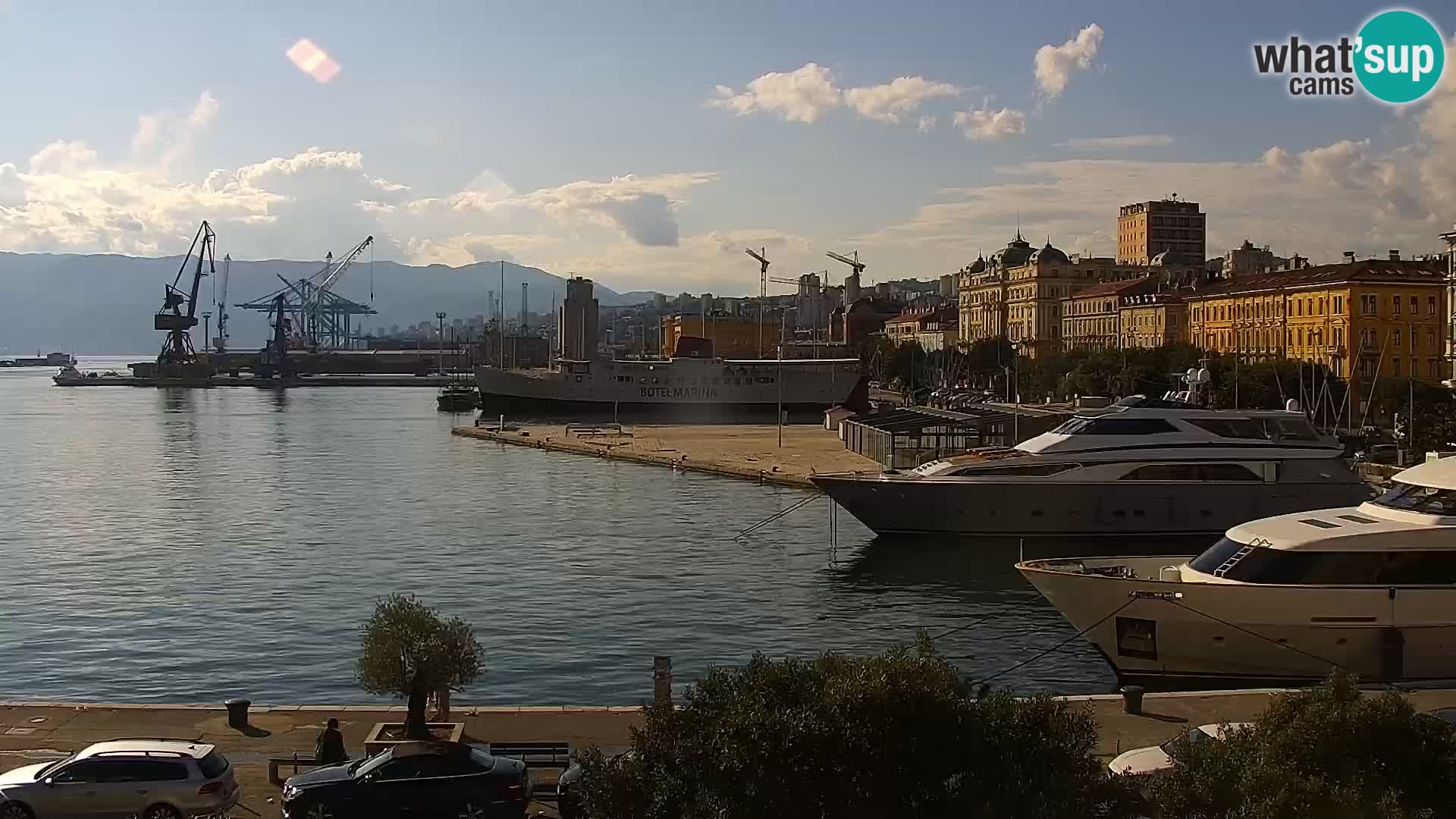 La Riva y Marina en Rijeka – Webcam en vivo Croacia