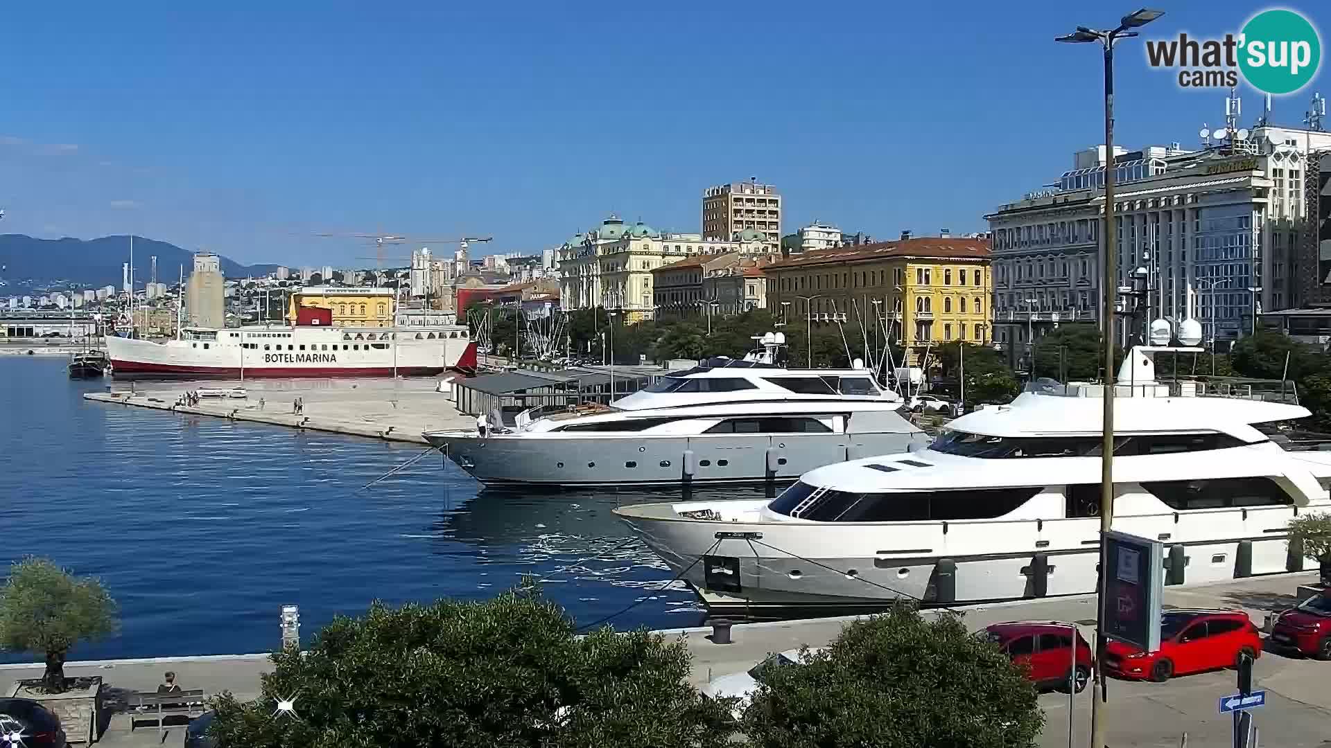 Riva in Marina v Reki – Spletna kamera v živo Hrvaška