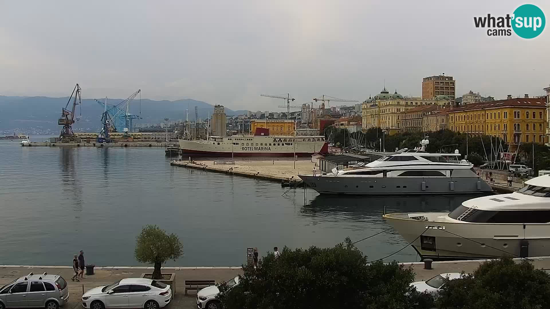 La Riva y Marina en Rijeka – Webcam en vivo Croacia