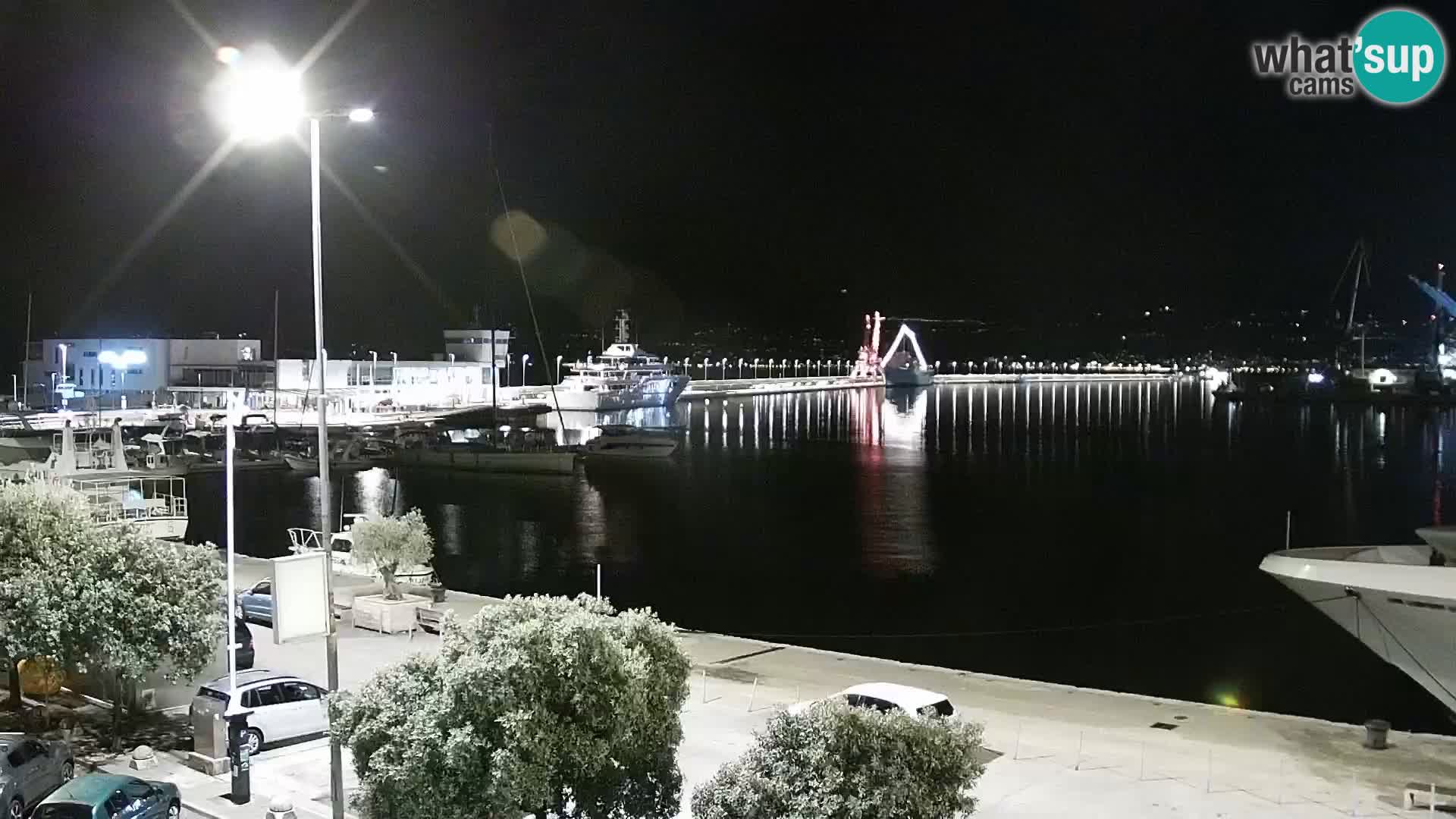 Riva in Marina v Reki – Spletna kamera v živo Hrvaška