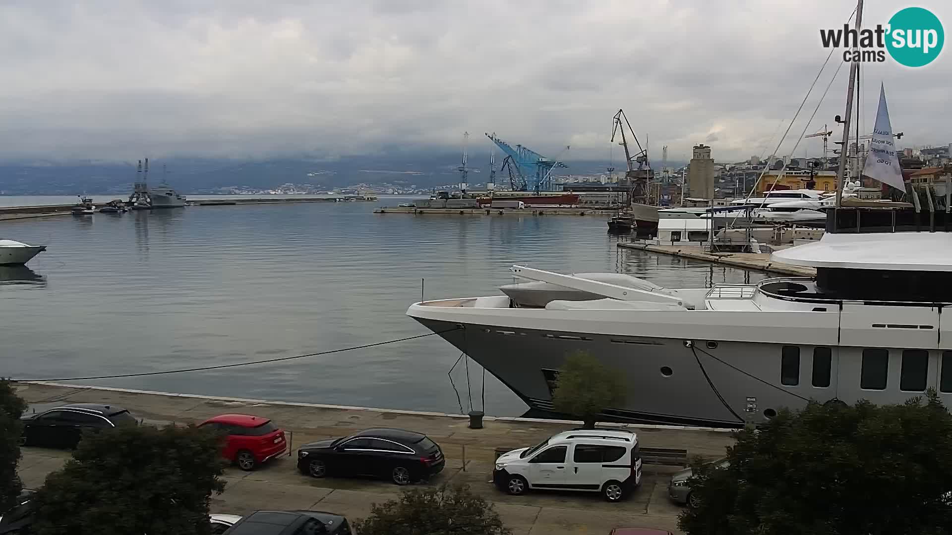 La Riva y Marina en Rijeka – Webcam en vivo Croacia
