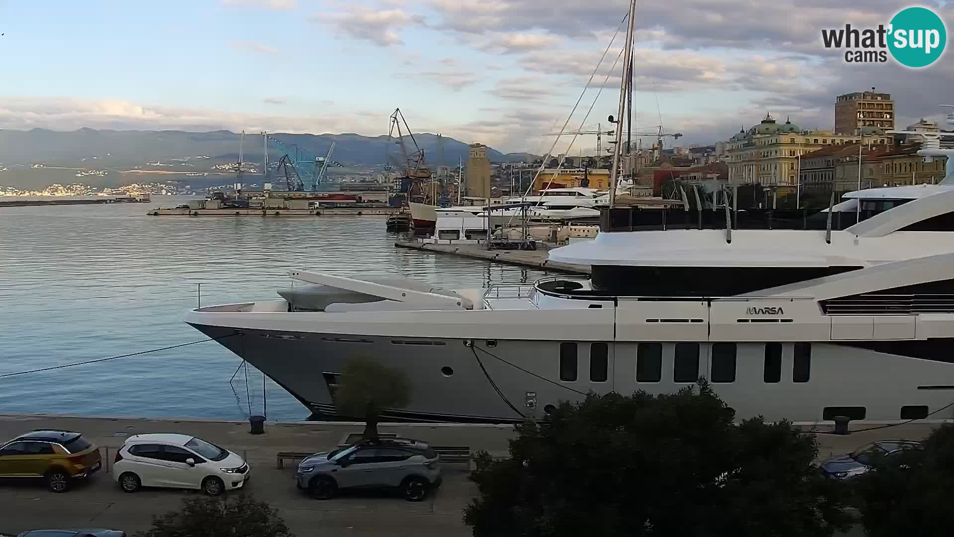 Riva i Marina u Rijeci – Web kamera uživo u Hrvatskoj