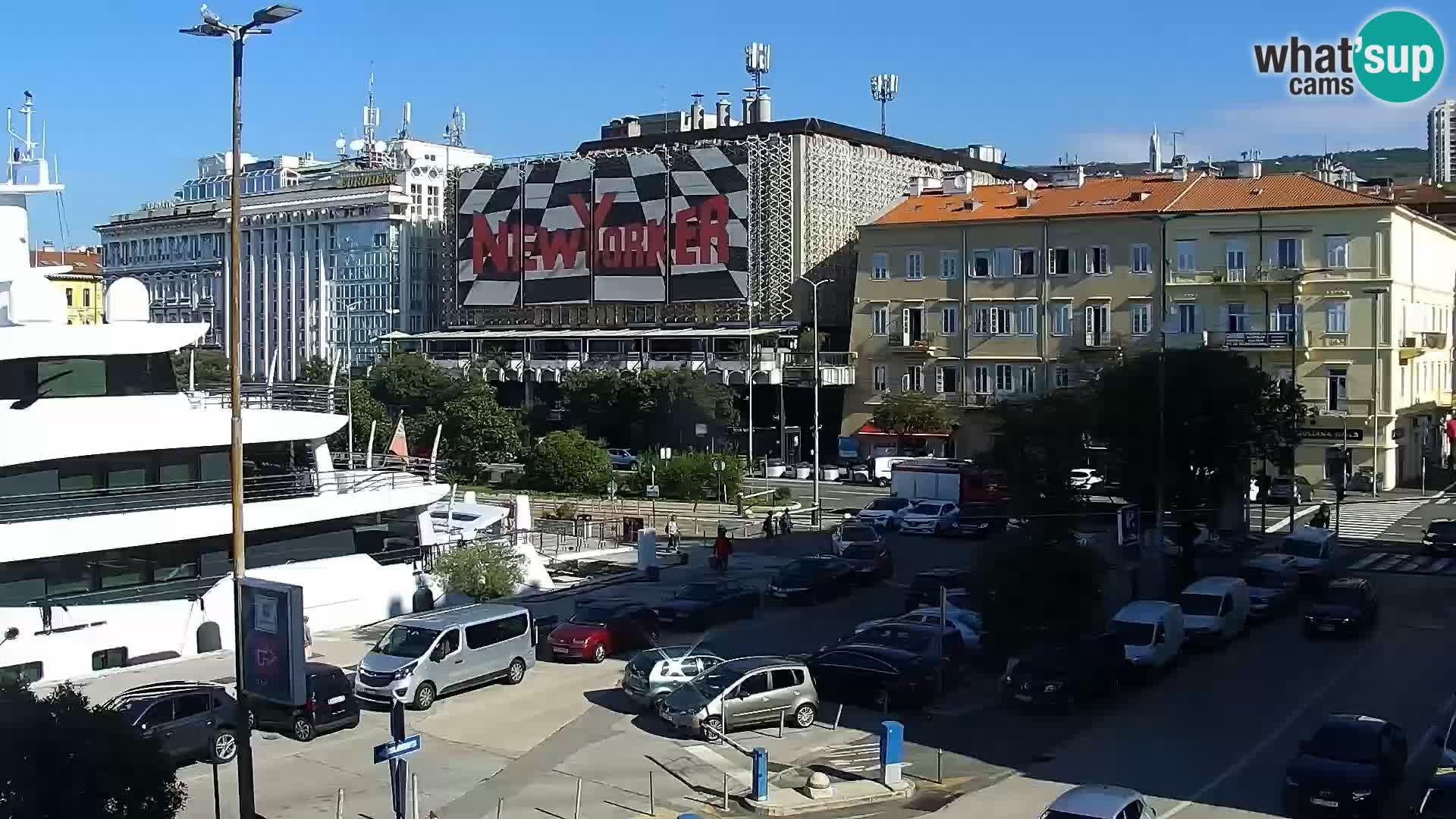 Riva in Marina v Reki – Spletna kamera v živo Hrvaška