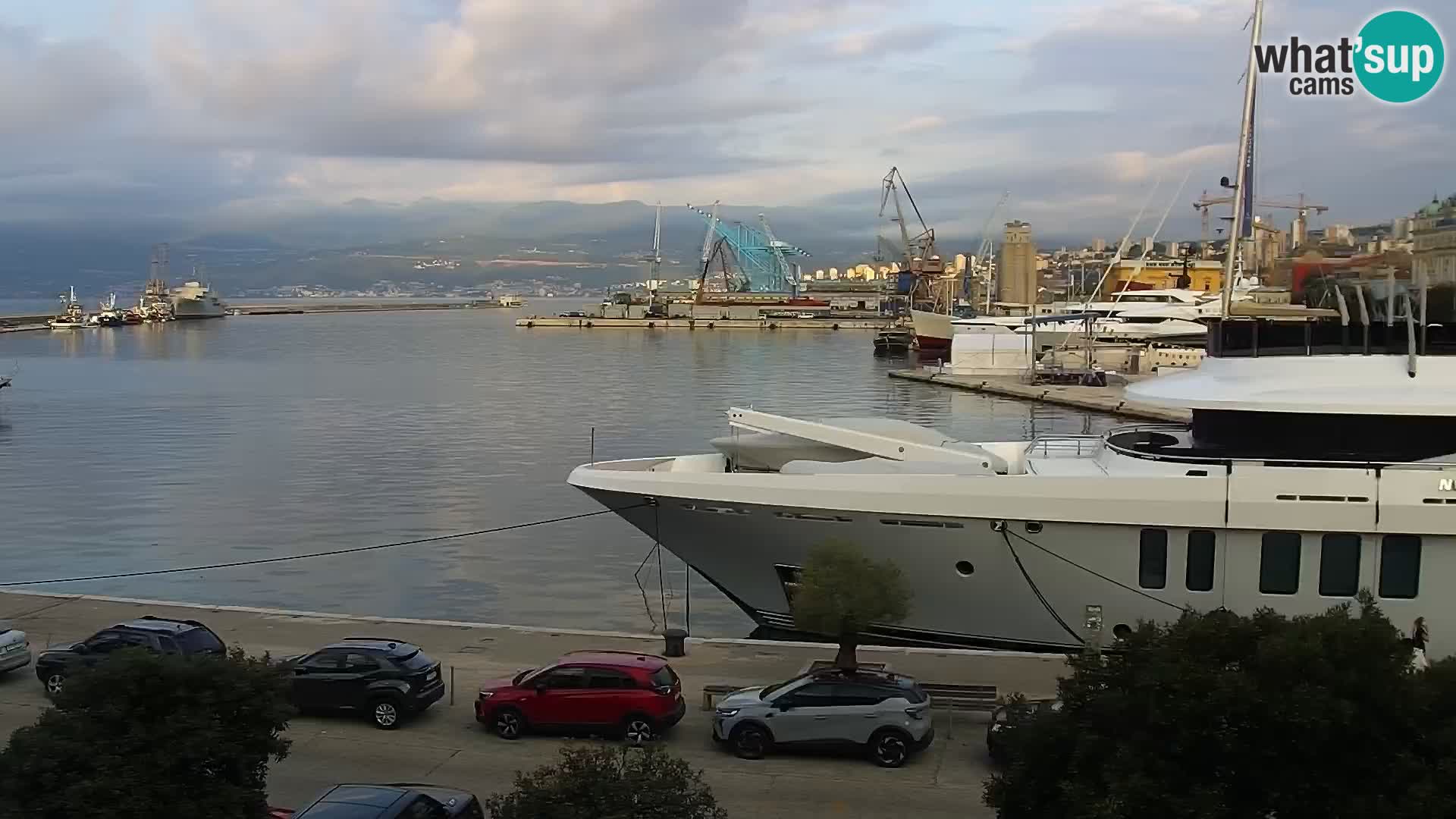 La Riva et Marina à Rijeka – Live Webcam Croatie