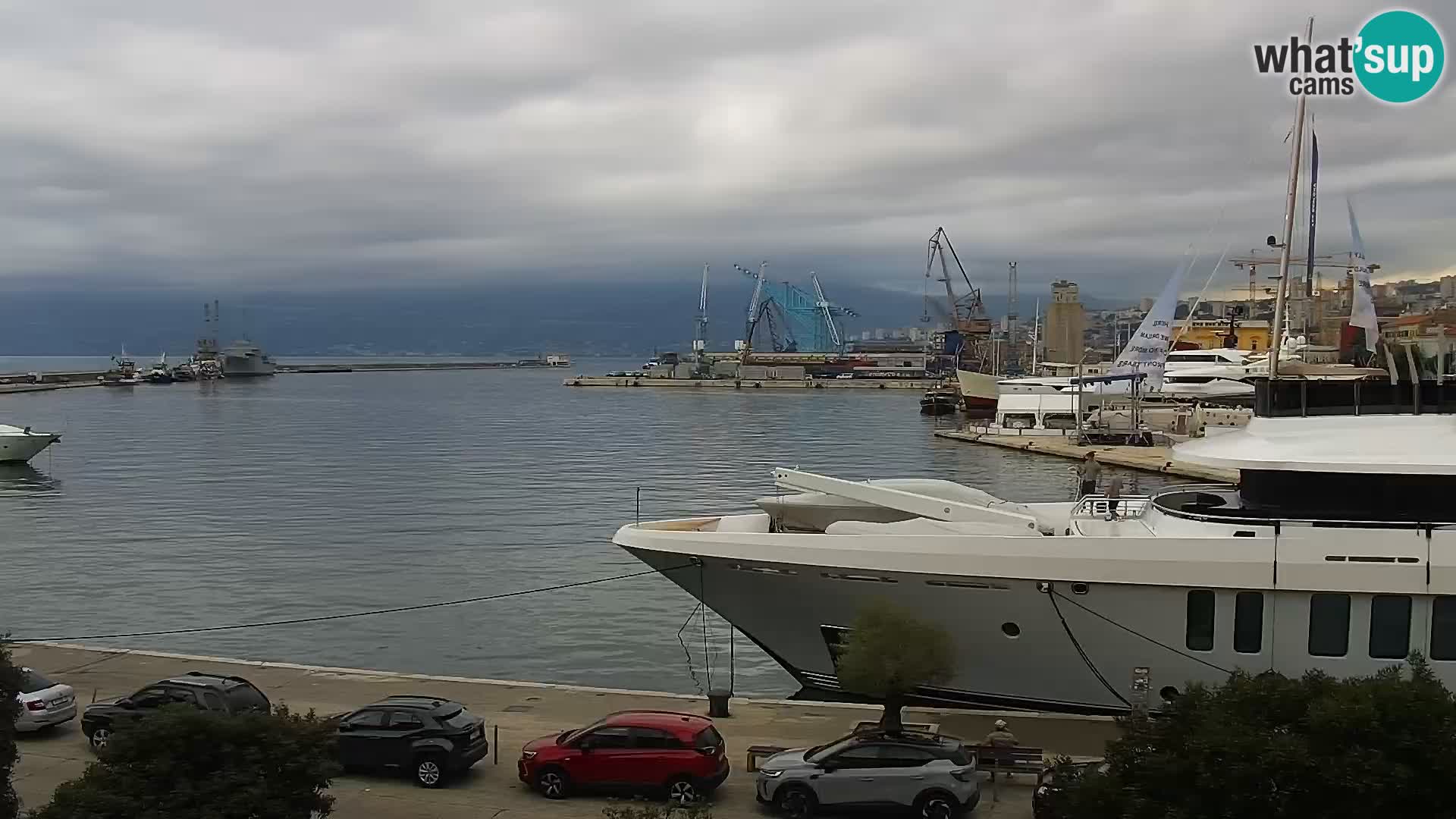 La Riva y Marina en Rijeka – Webcam en vivo Croacia