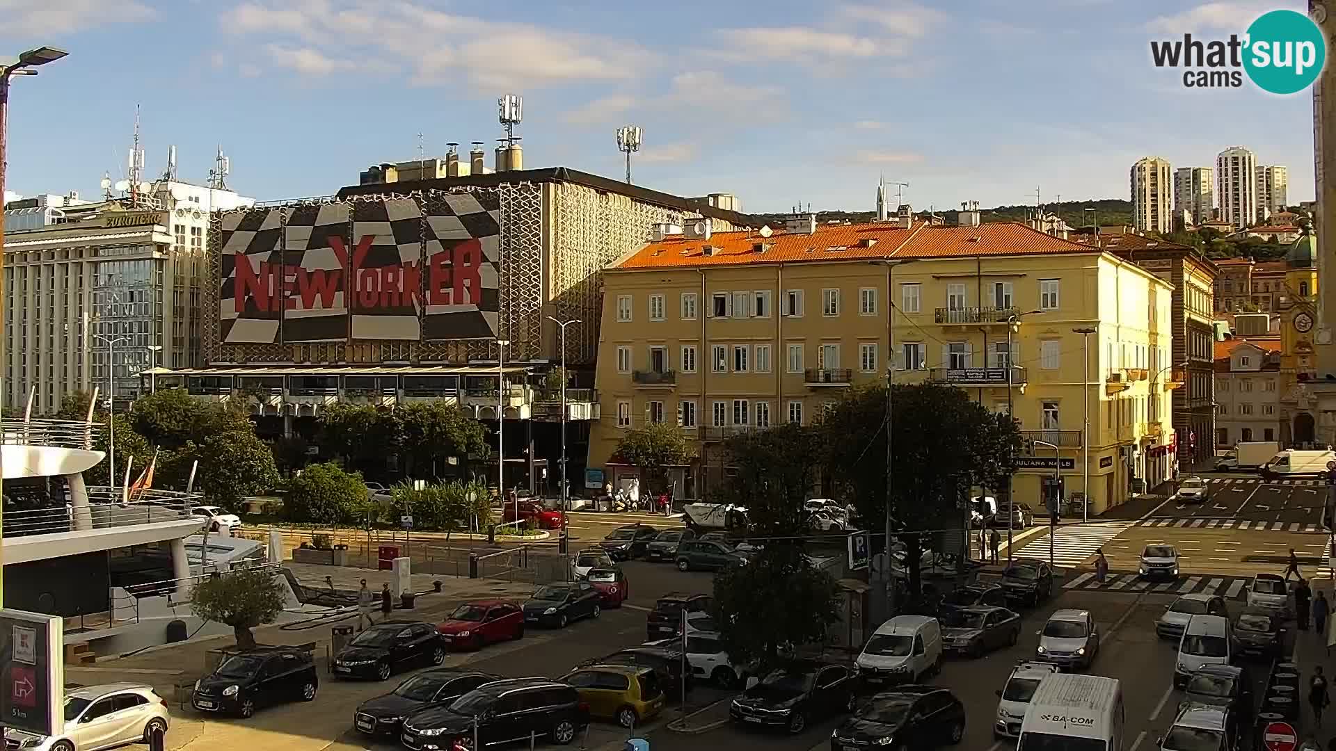 Riva i Marina u Rijeci – Web kamera uživo u Hrvatskoj