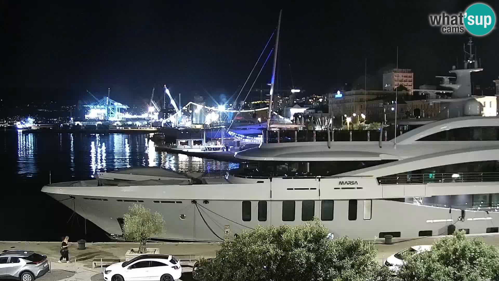 Riva in Marina v Reki – Spletna kamera v živo Hrvaška