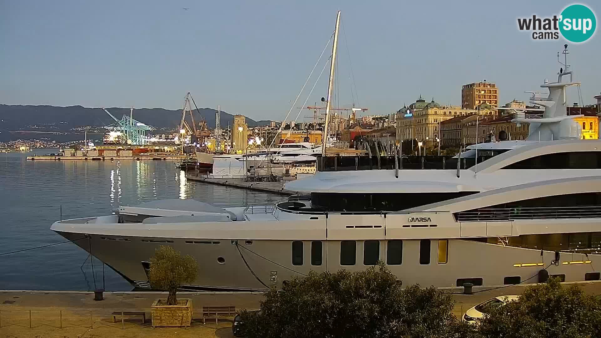 La Riva et Marina à Rijeka – Live Webcam Croatie