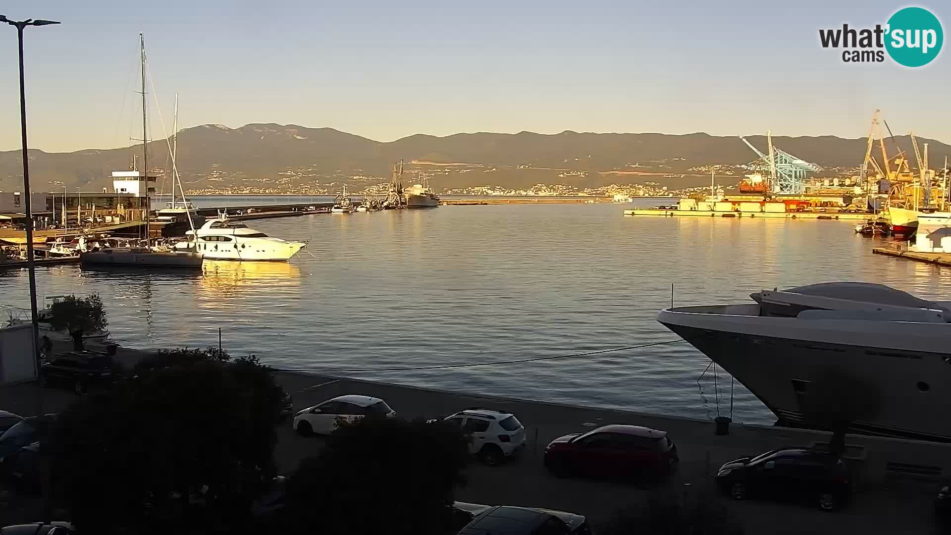 Riva in Marina v Reki – Spletna kamera v živo Hrvaška