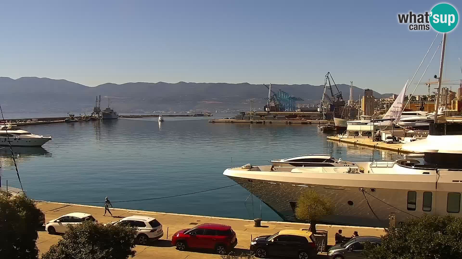Riva i Marina u Rijeci – Web kamera uživo u Hrvatskoj