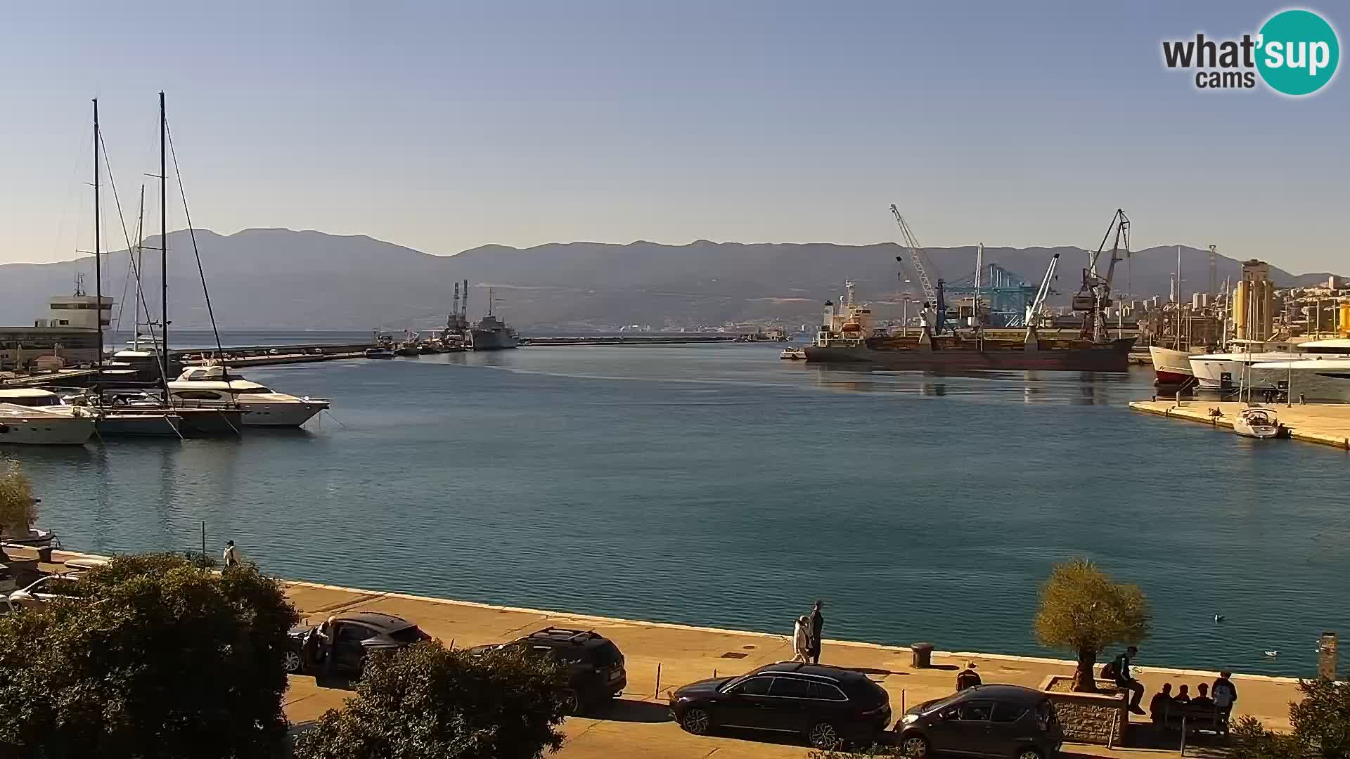 Riva in Marina v Reki – Spletna kamera v živo Hrvaška