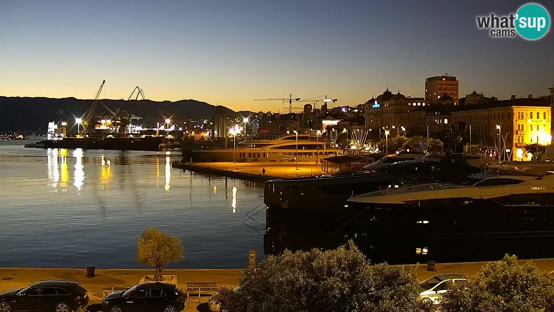 La Riva y Marina en Rijeka – Webcam en vivo Croacia