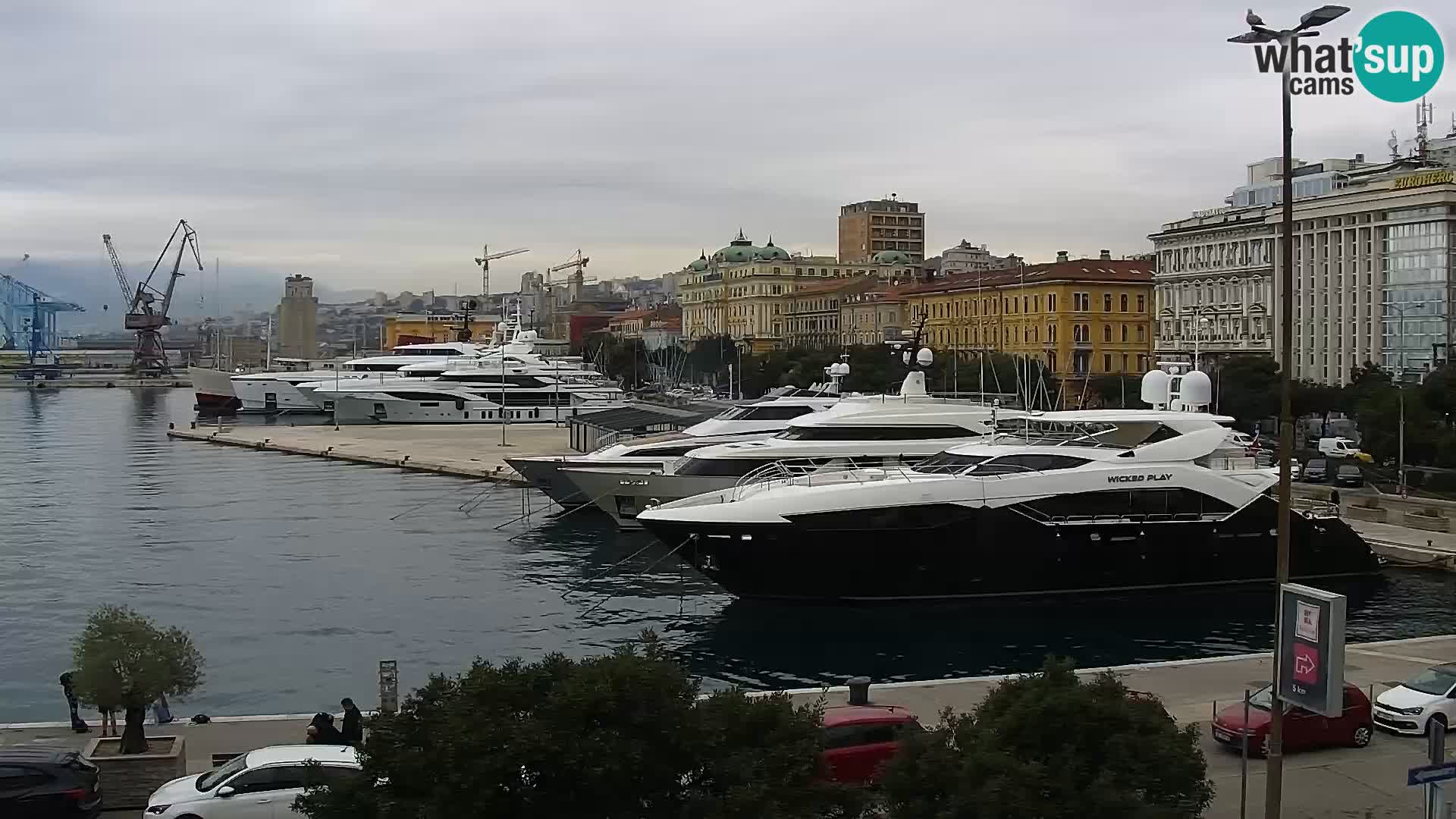 Riva i Marina u Rijeci – Web kamera uživo u Hrvatskoj