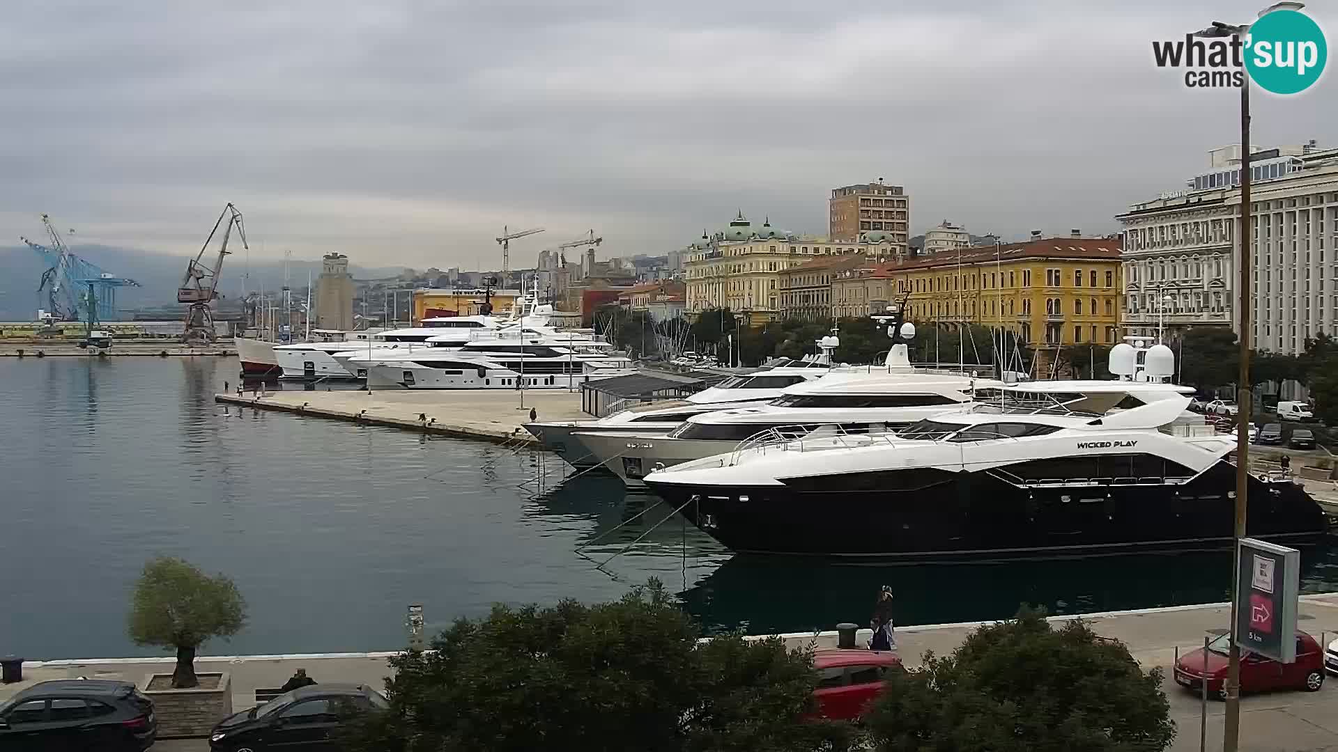 Riva i Marina u Rijeci – Web kamera uživo u Hrvatskoj