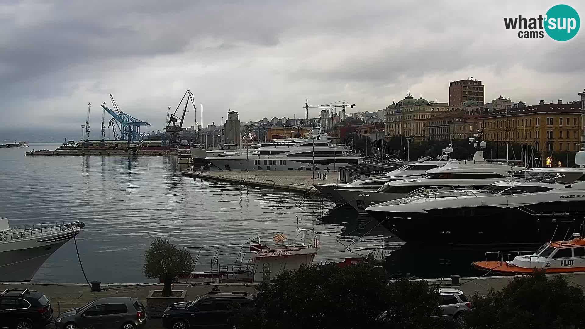 La Riva y Marina en Rijeka – Webcam en vivo Croacia