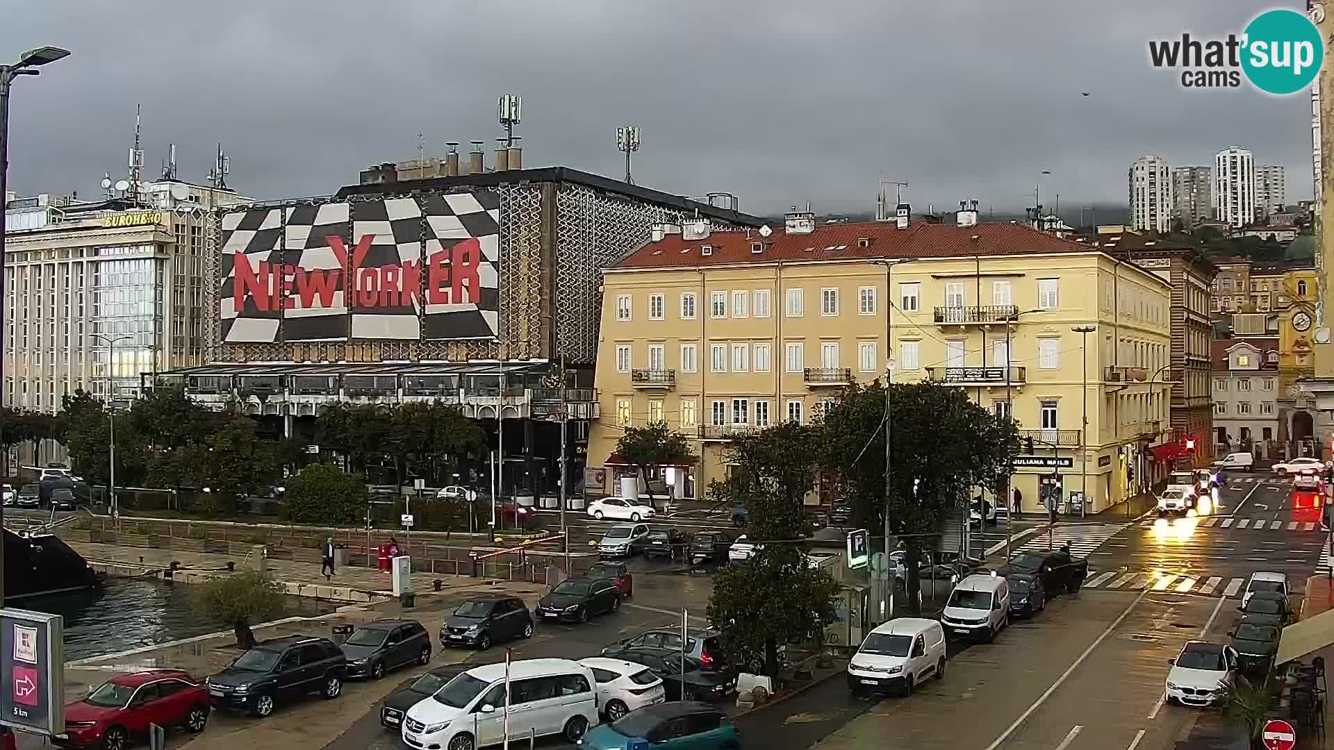 Riva in Marina v Reki – Spletna kamera v živo Hrvaška