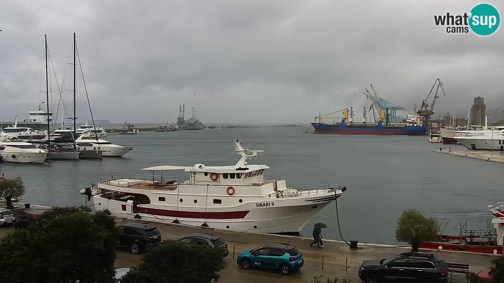 Riva in Marina v Reki – Spletna kamera v živo Hrvaška