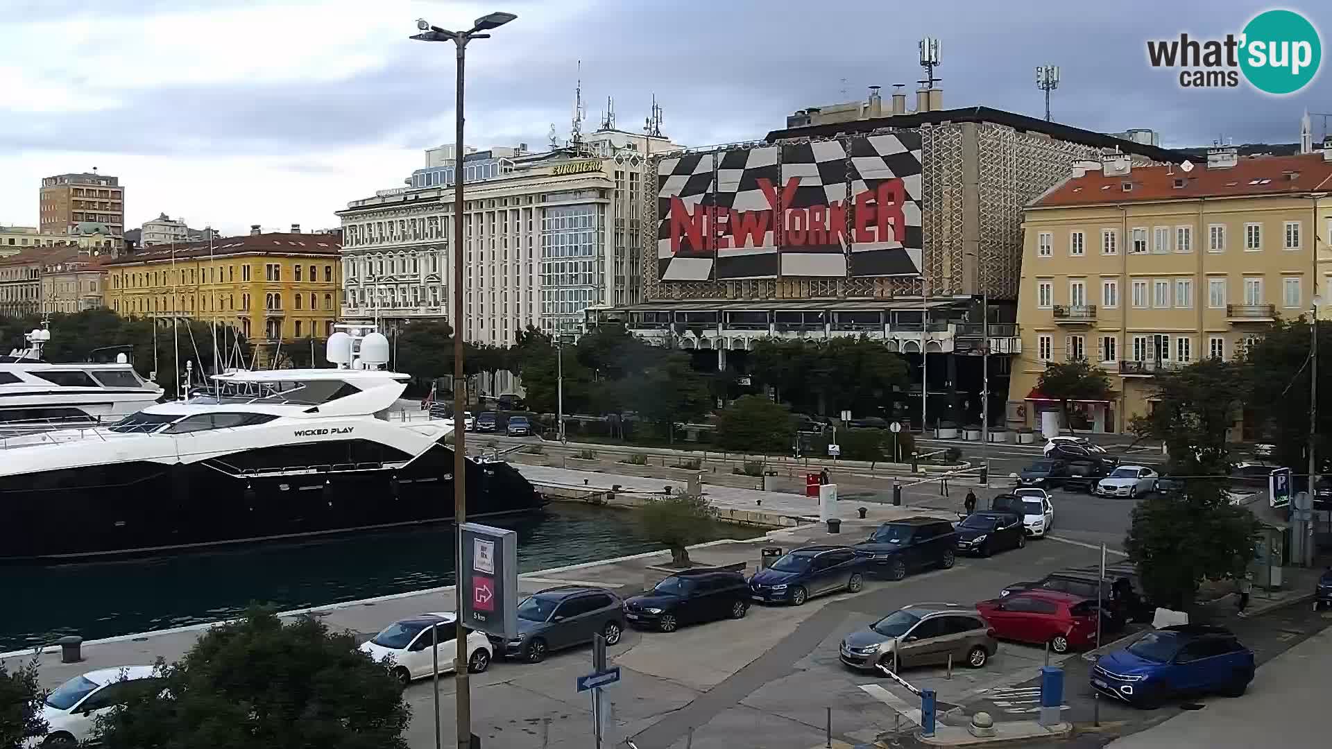Riva i Marina u Rijeci – Web kamera uživo u Hrvatskoj