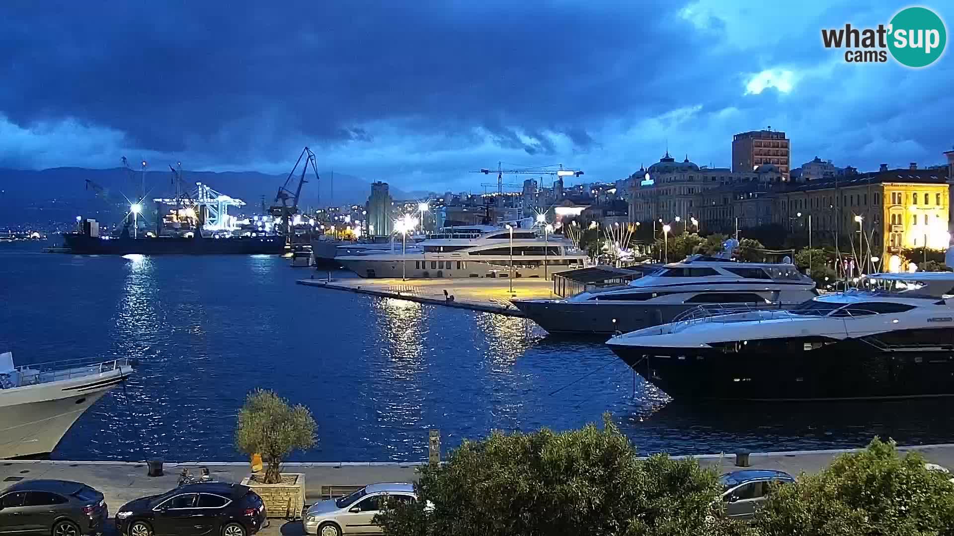 La Riva y Marina en Rijeka – Webcam en vivo Croacia