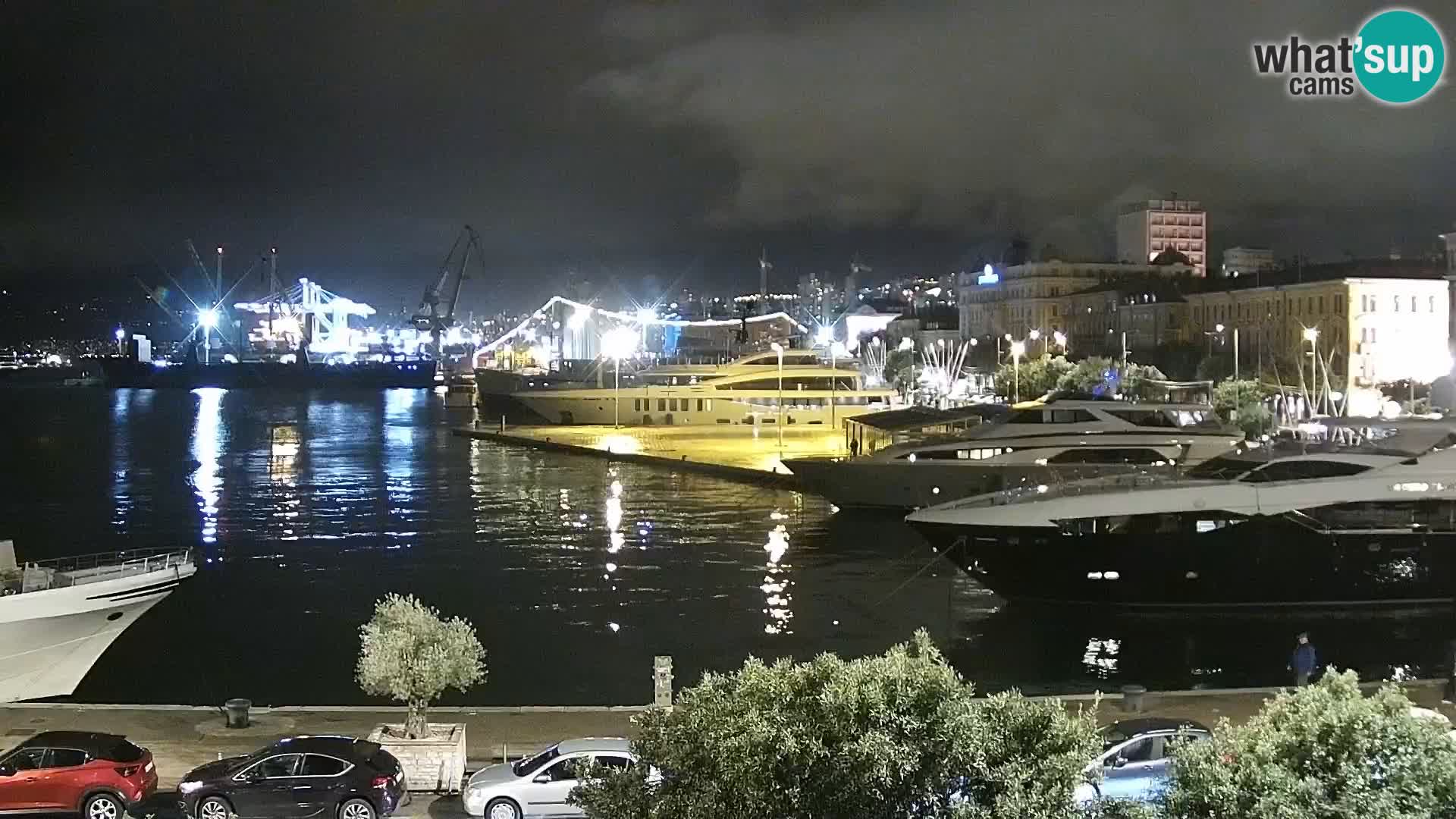 Riva in Marina v Reki – Spletna kamera v živo Hrvaška