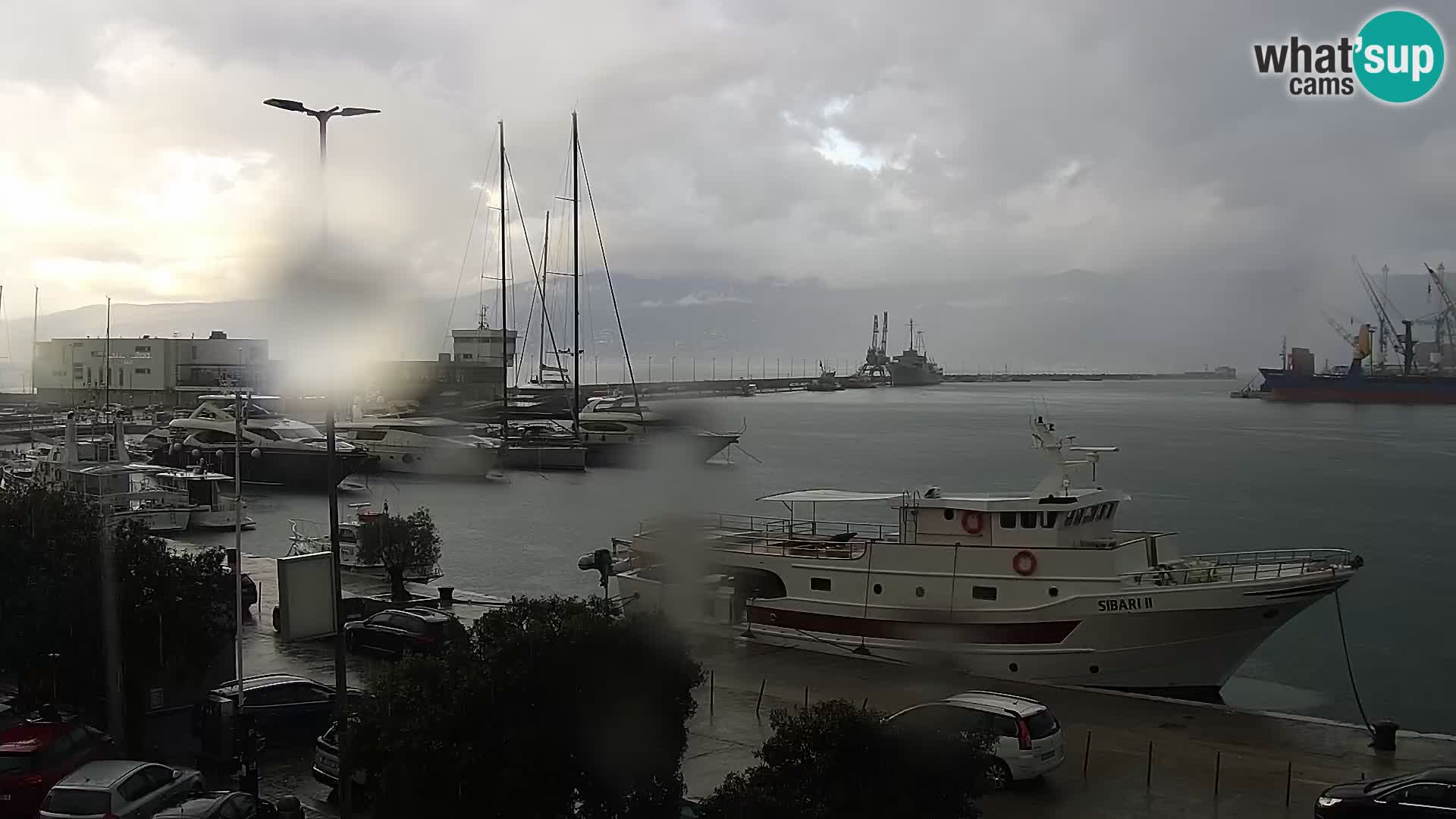 Riva i Marina u Rijeci – Web kamera uživo u Hrvatskoj