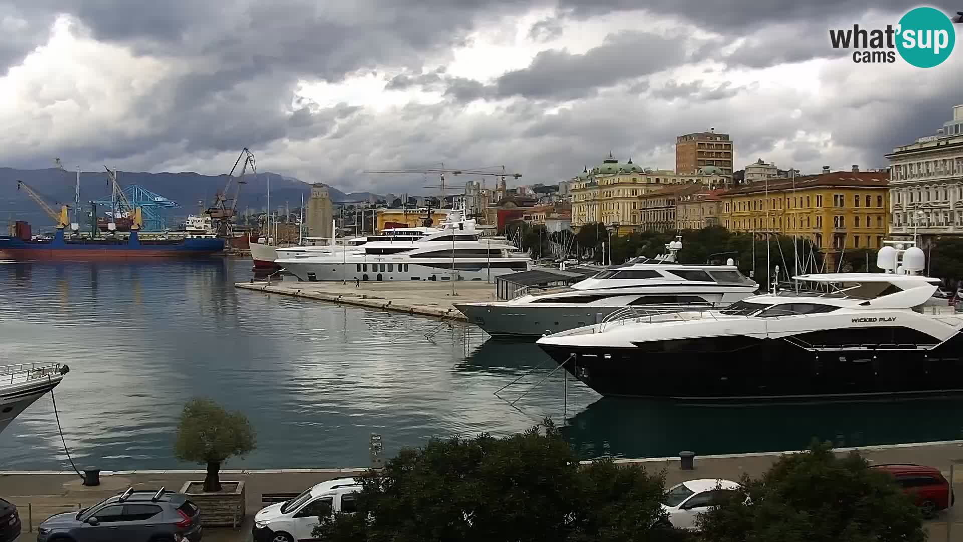 La Riva y Marina en Rijeka – Webcam en vivo Croacia