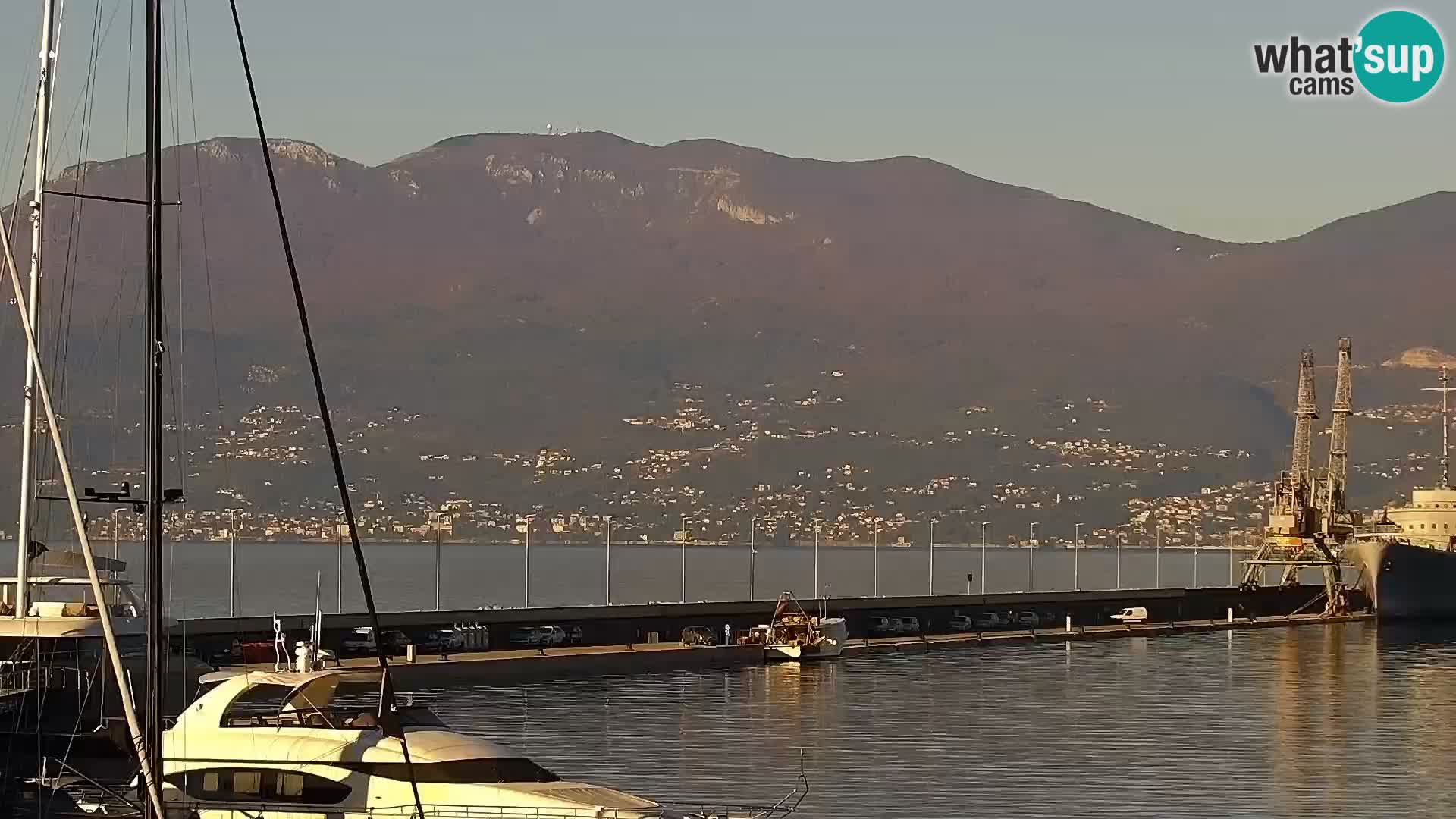 La Riva y Marina en Rijeka – Webcam en vivo Croacia