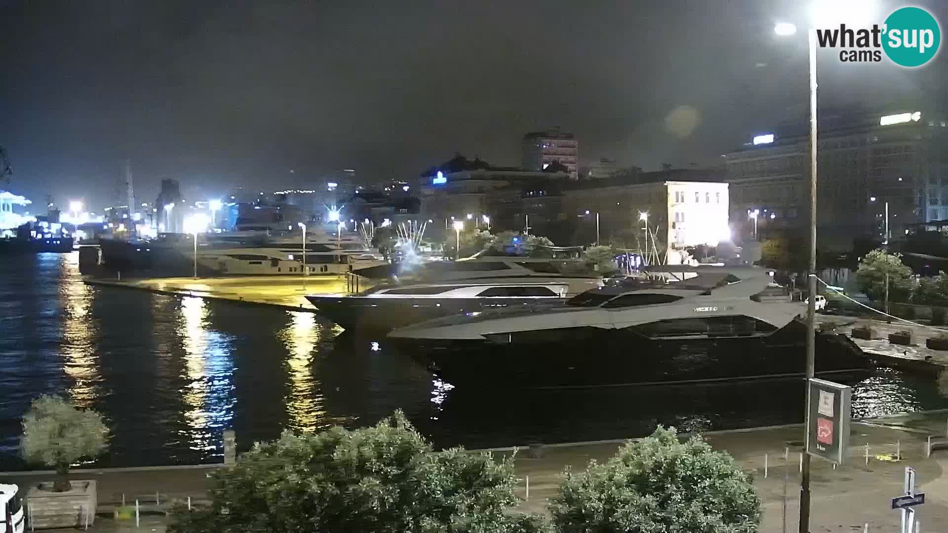 Riva in Marina v Reki – Spletna kamera v živo Hrvaška