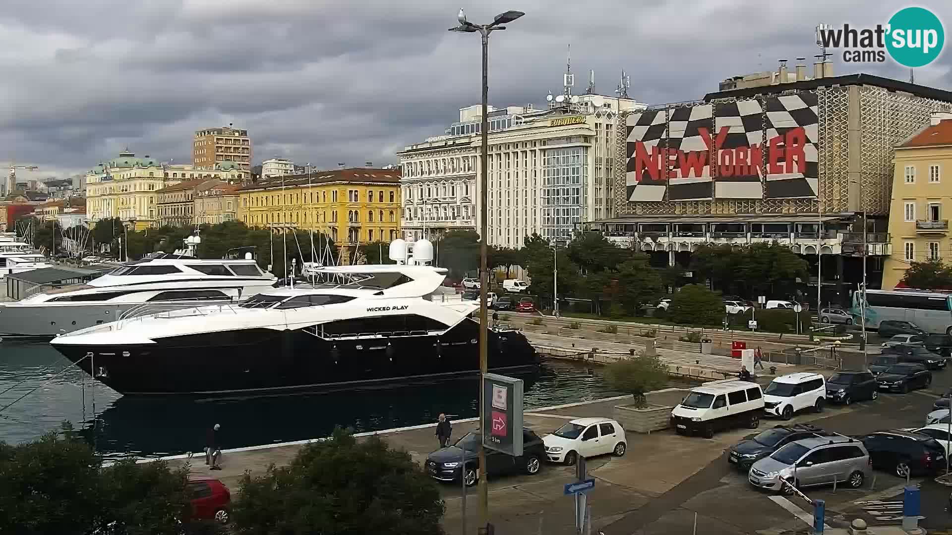 Riva i Marina u Rijeci – Web kamera uživo u Hrvatskoj