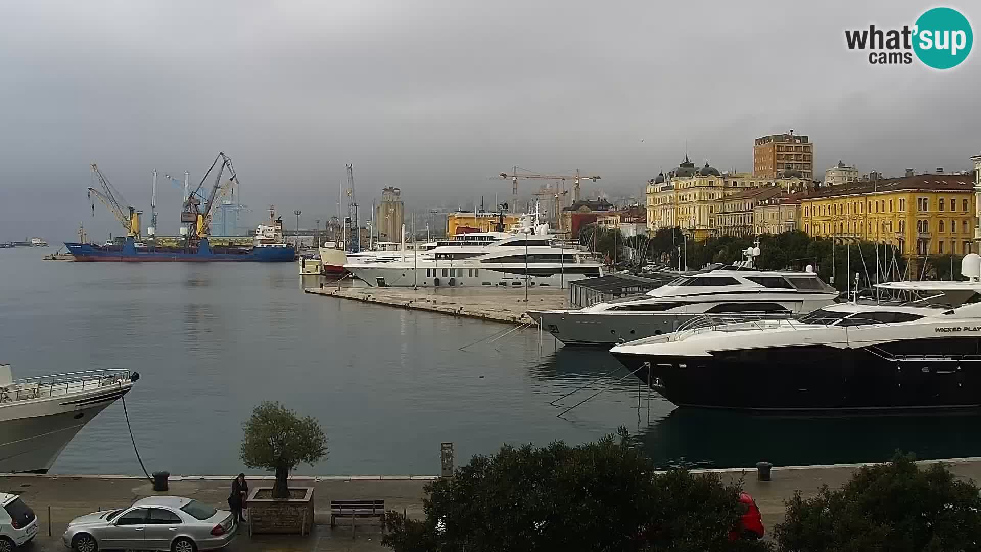 La Riva y Marina en Rijeka – Webcam en vivo Croacia