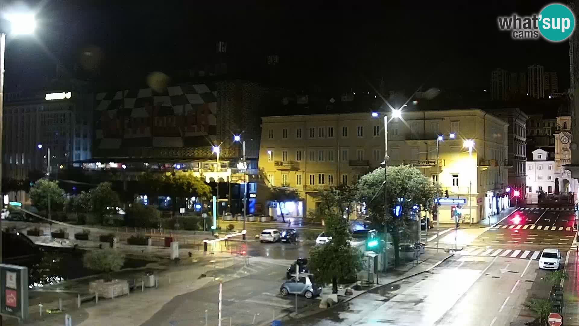 Riva in Marina v Reki – Spletna kamera v živo Hrvaška