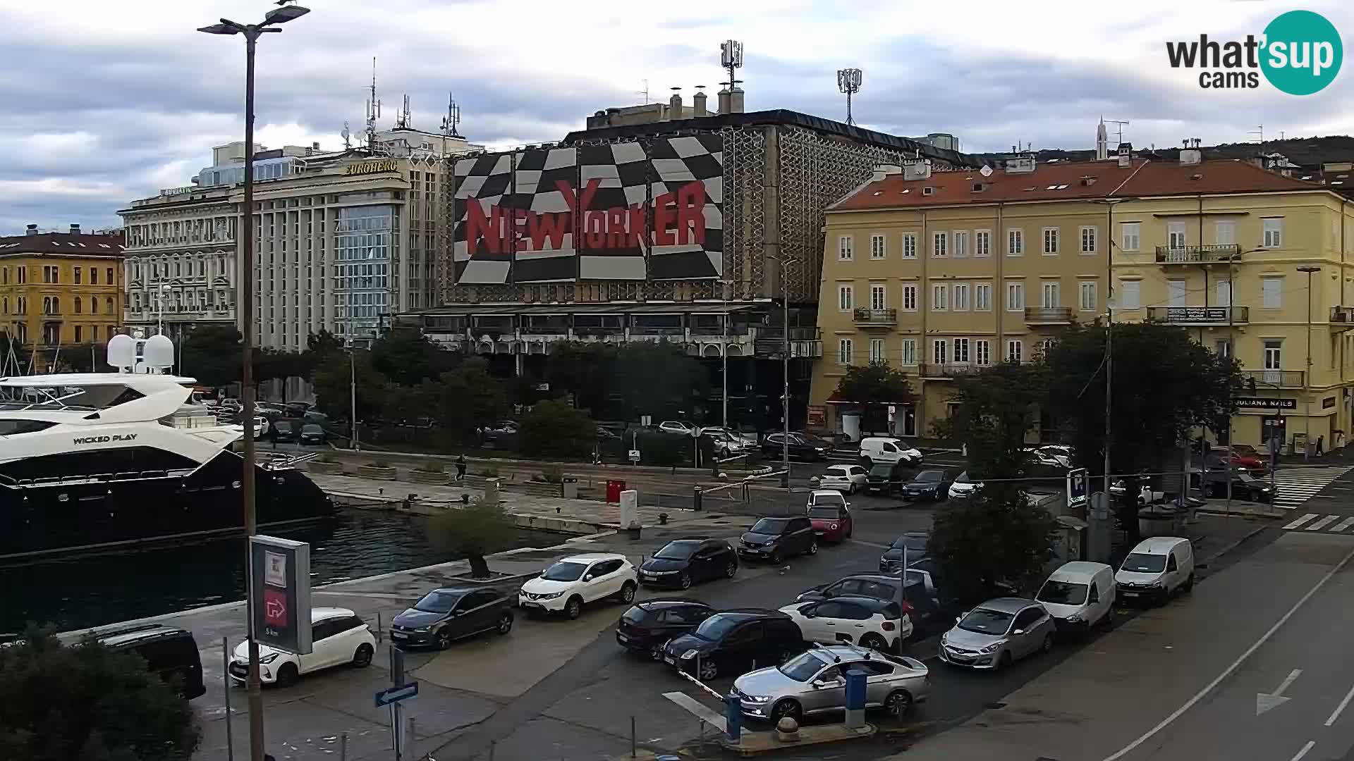 Riva i Marina u Rijeci – Web kamera uživo u Hrvatskoj