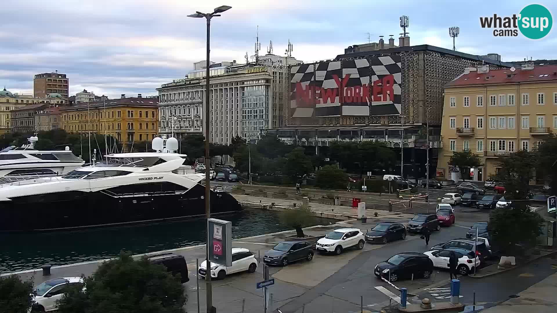 Riva i Marina u Rijeci – Web kamera uživo u Hrvatskoj