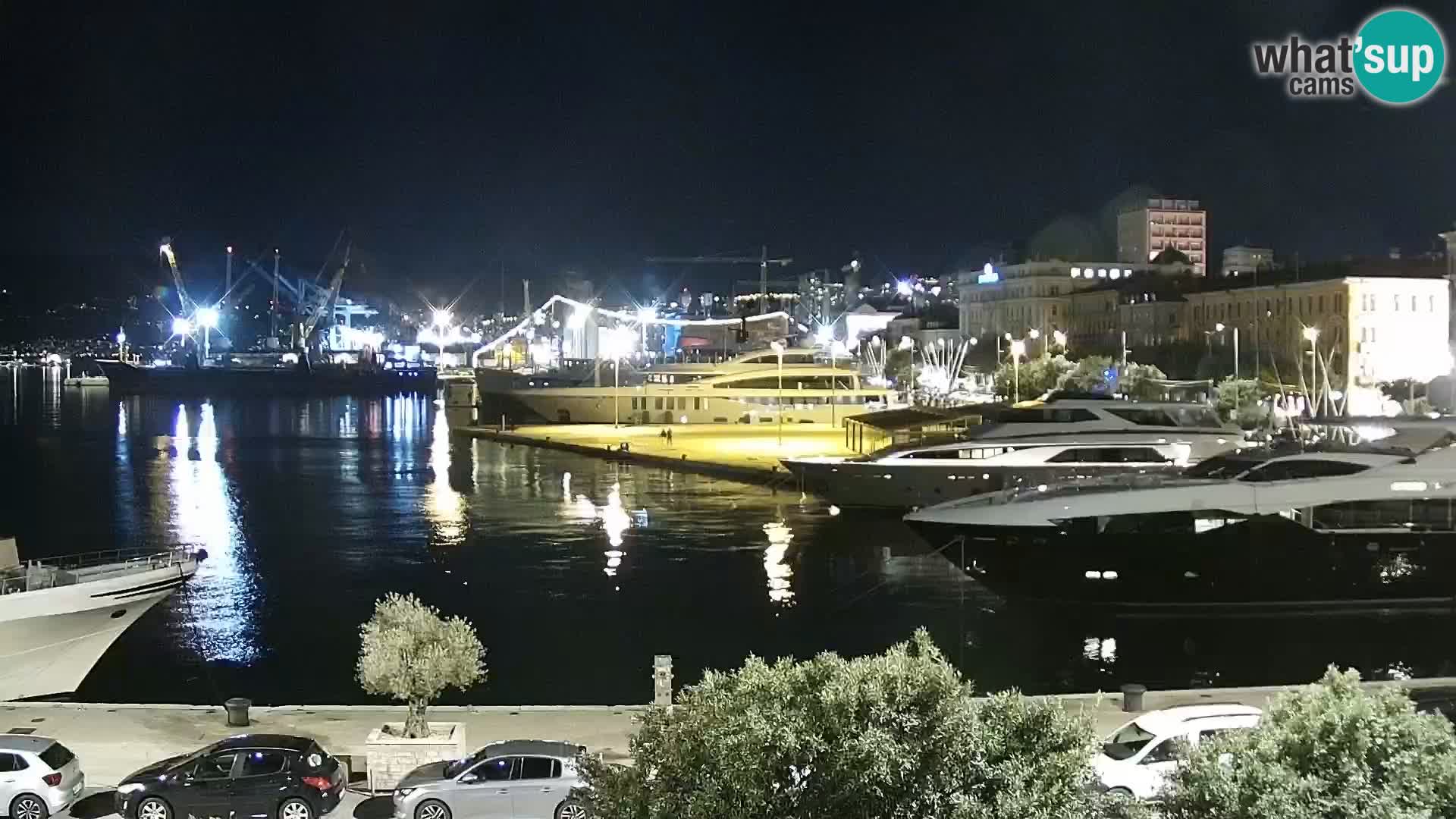 Riva in Marina v Reki – Spletna kamera v živo Hrvaška