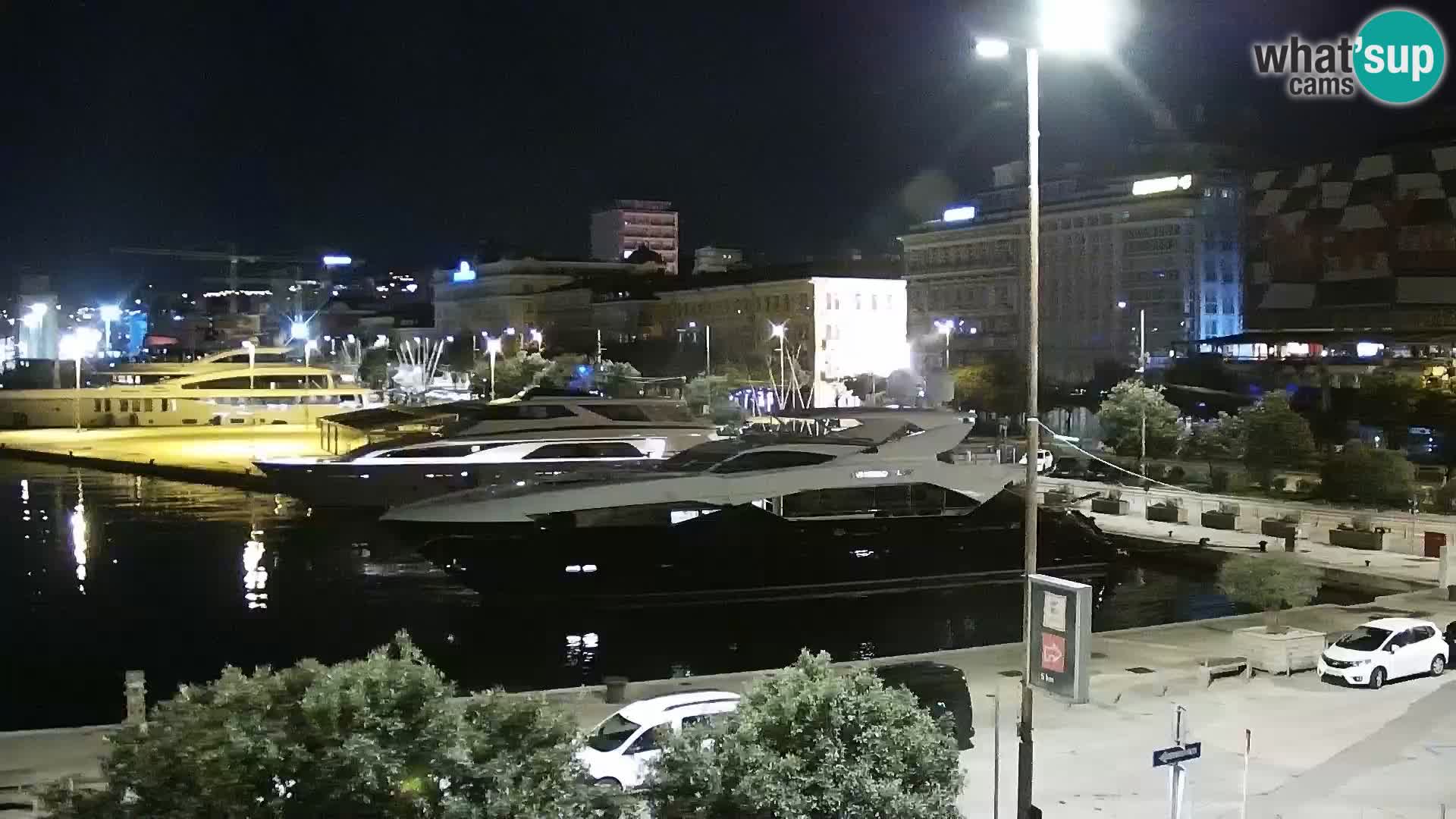 Riva in Marina v Reki – Spletna kamera v živo Hrvaška