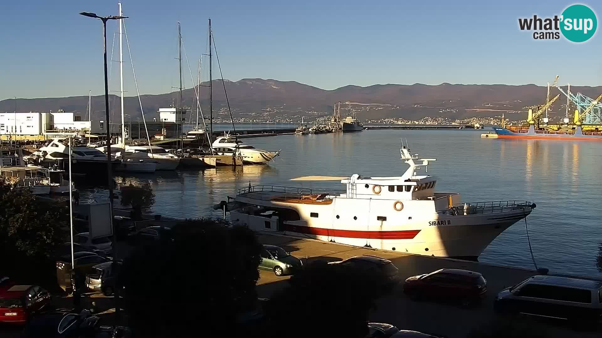 Riva in Marina v Reki – Spletna kamera v živo Hrvaška