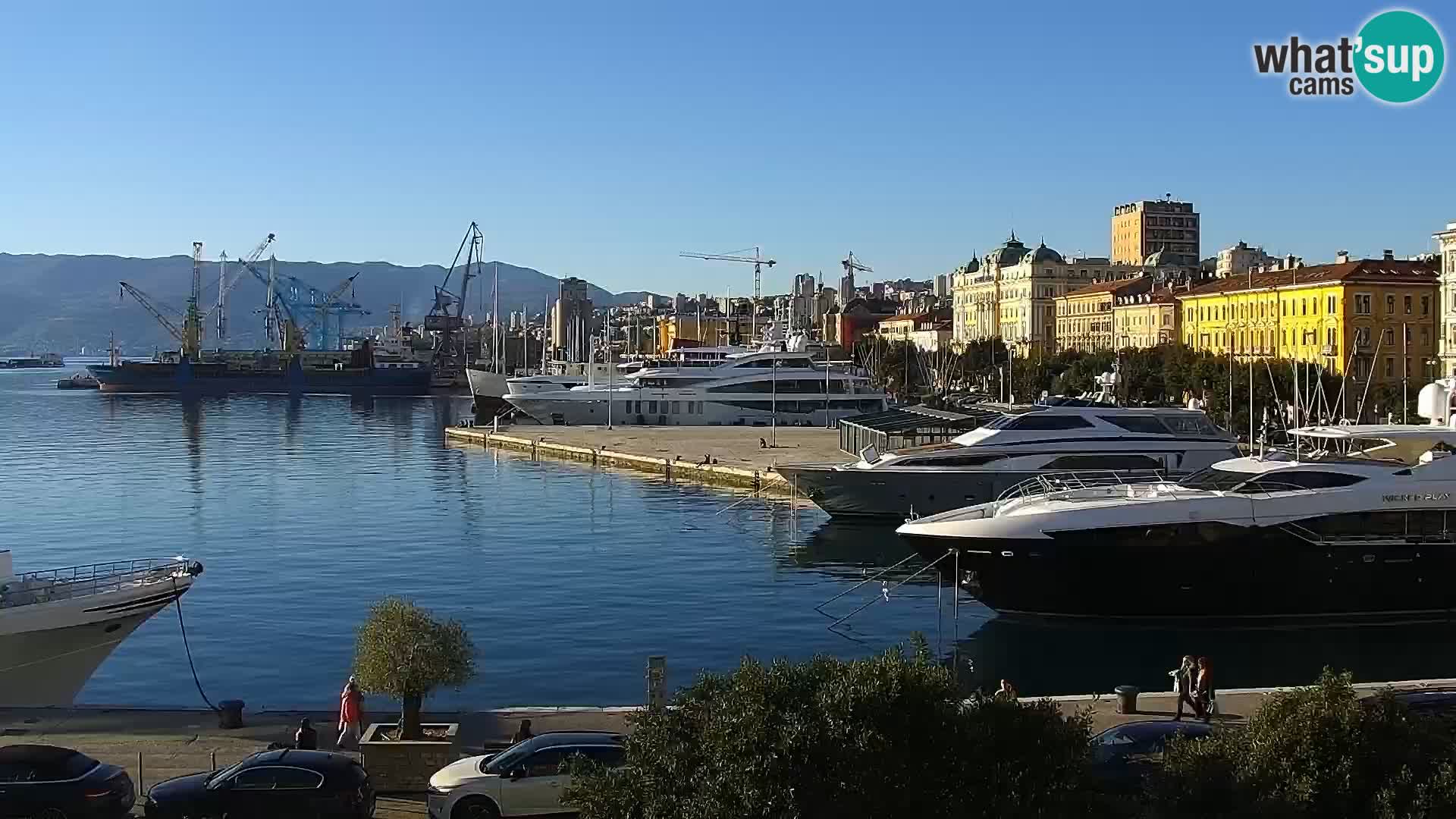 Riva in Marina v Reki – Spletna kamera v živo Hrvaška