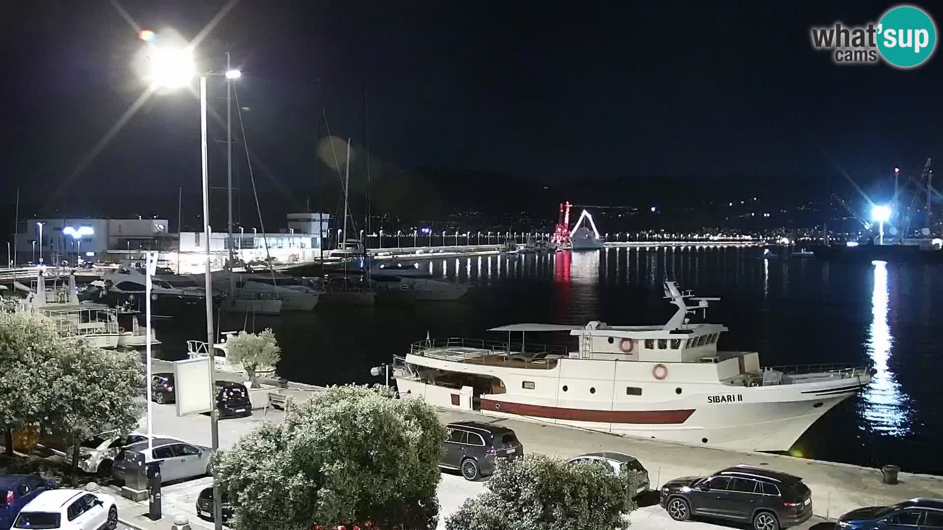 Riva in Marina v Reki – Spletna kamera v živo Hrvaška