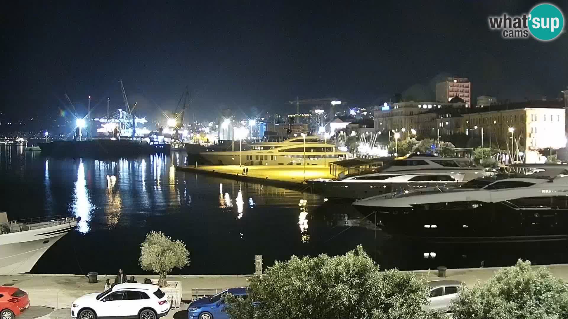 Riva in Marina v Reki – Spletna kamera v živo Hrvaška