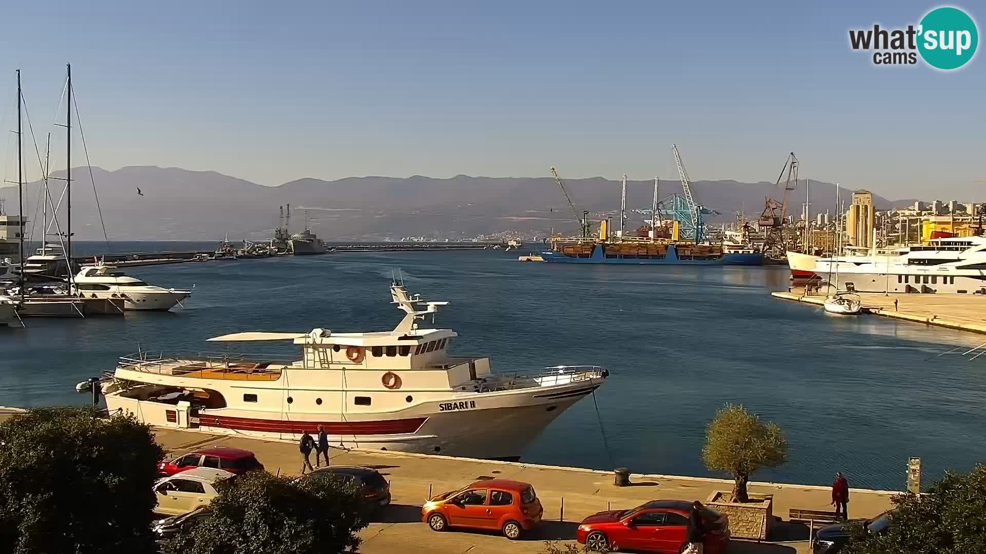 Riva i Marina u Rijeci – Web kamera uživo u Hrvatskoj