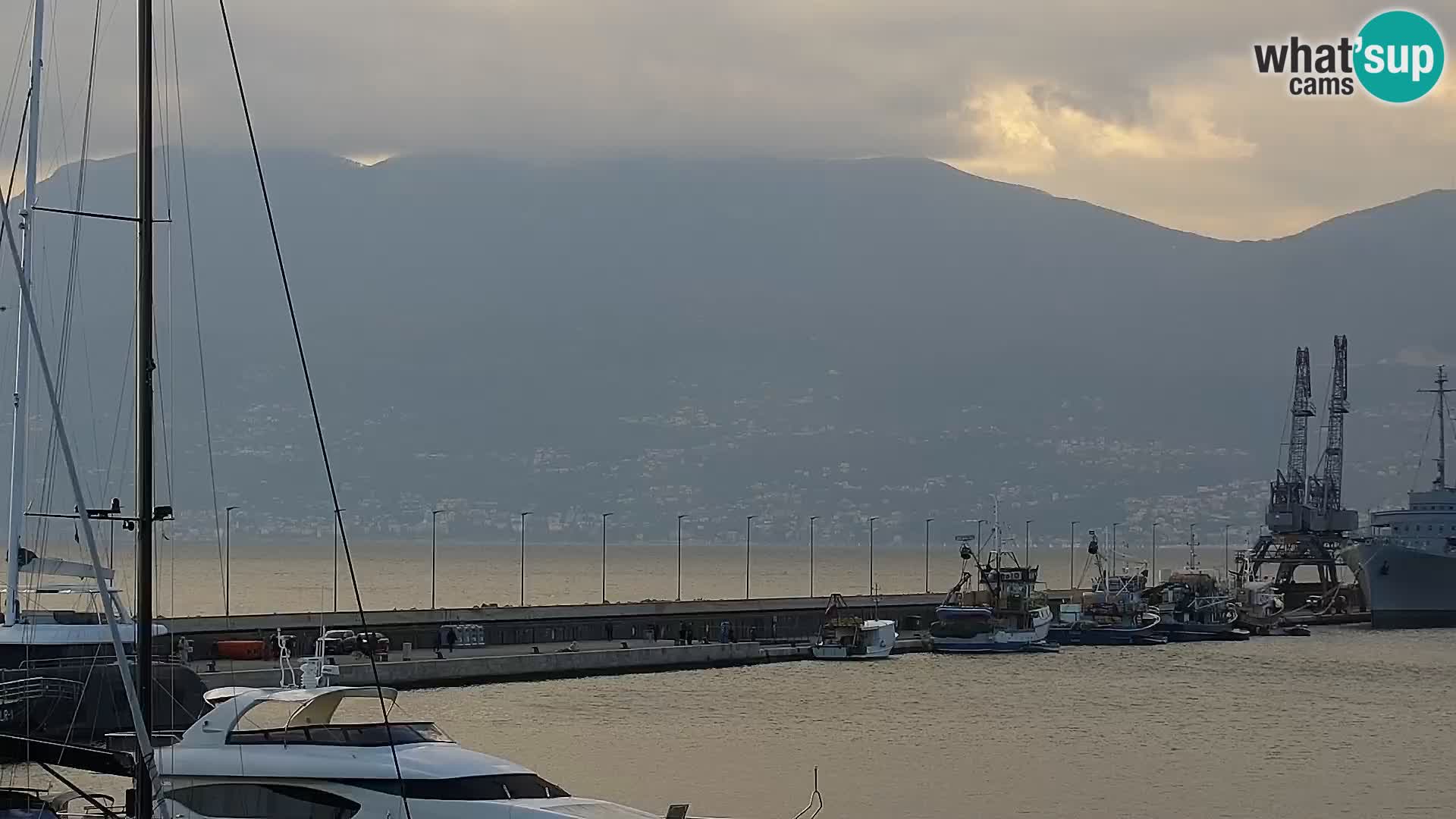 La Riva et Marina à Rijeka – Live Webcam Croatie