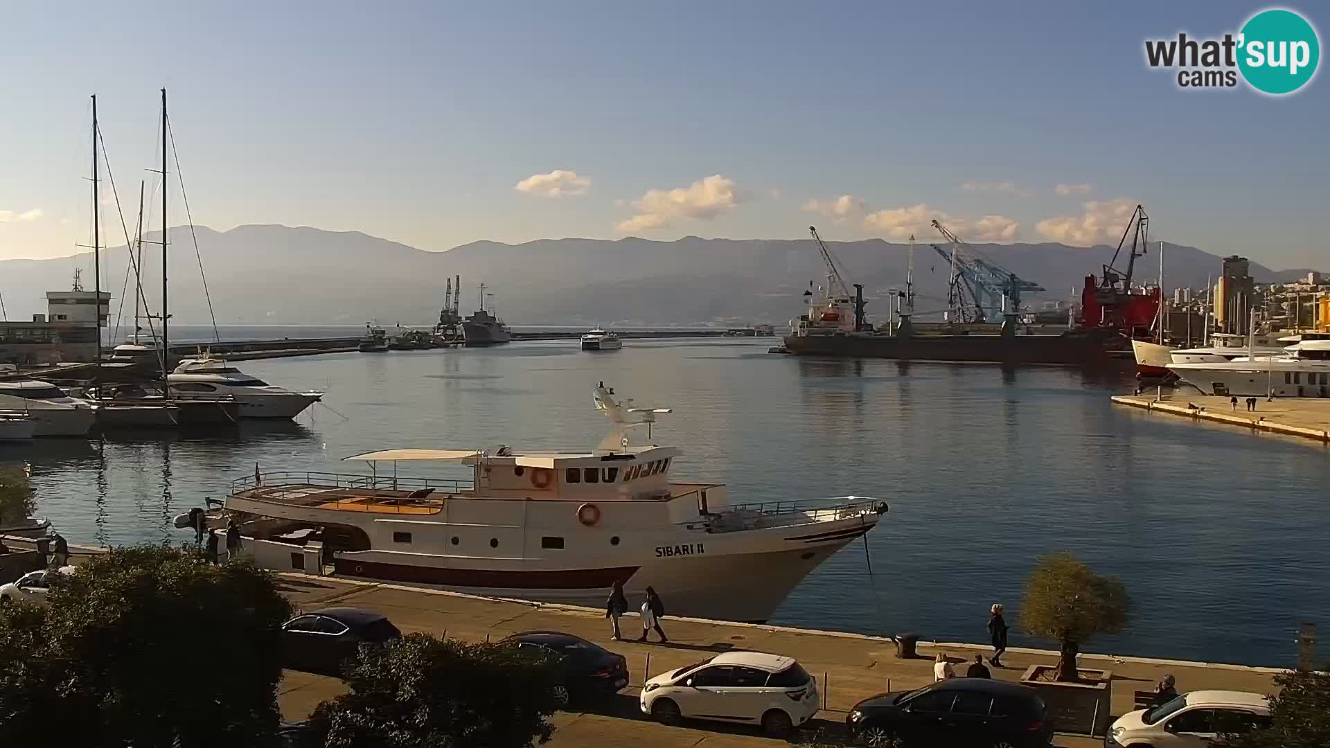 Riva i Marina u Rijeci – Web kamera uživo u Hrvatskoj