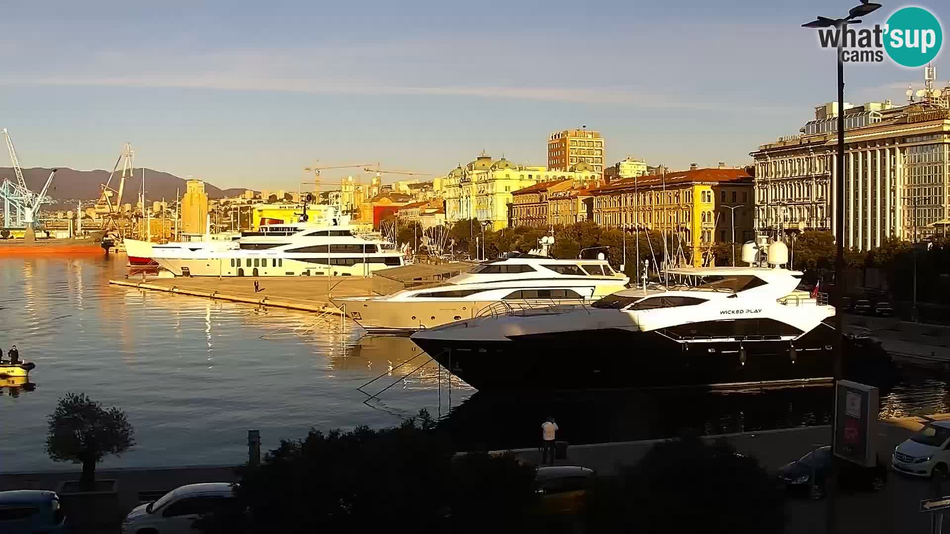 La Riva y Marina en Rijeka – Webcam en vivo Croacia