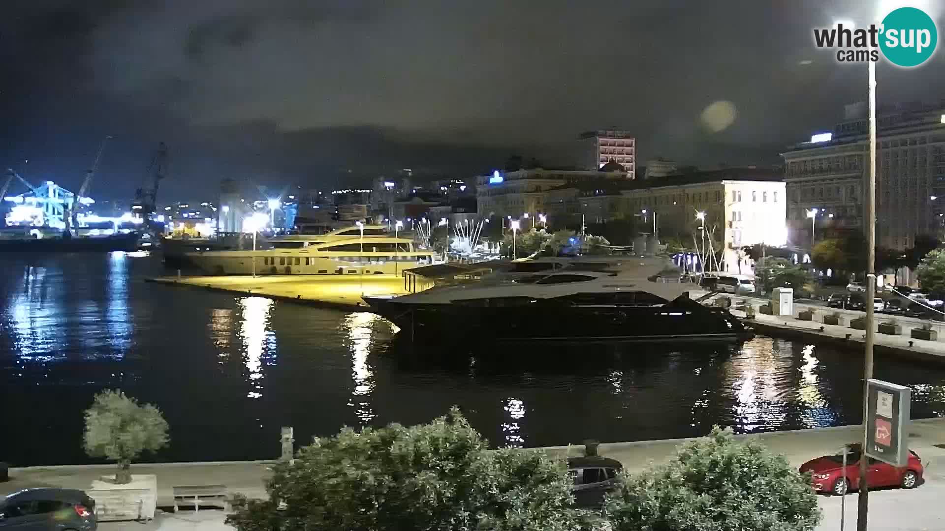 Riva in Marina v Reki – Spletna kamera v živo Hrvaška