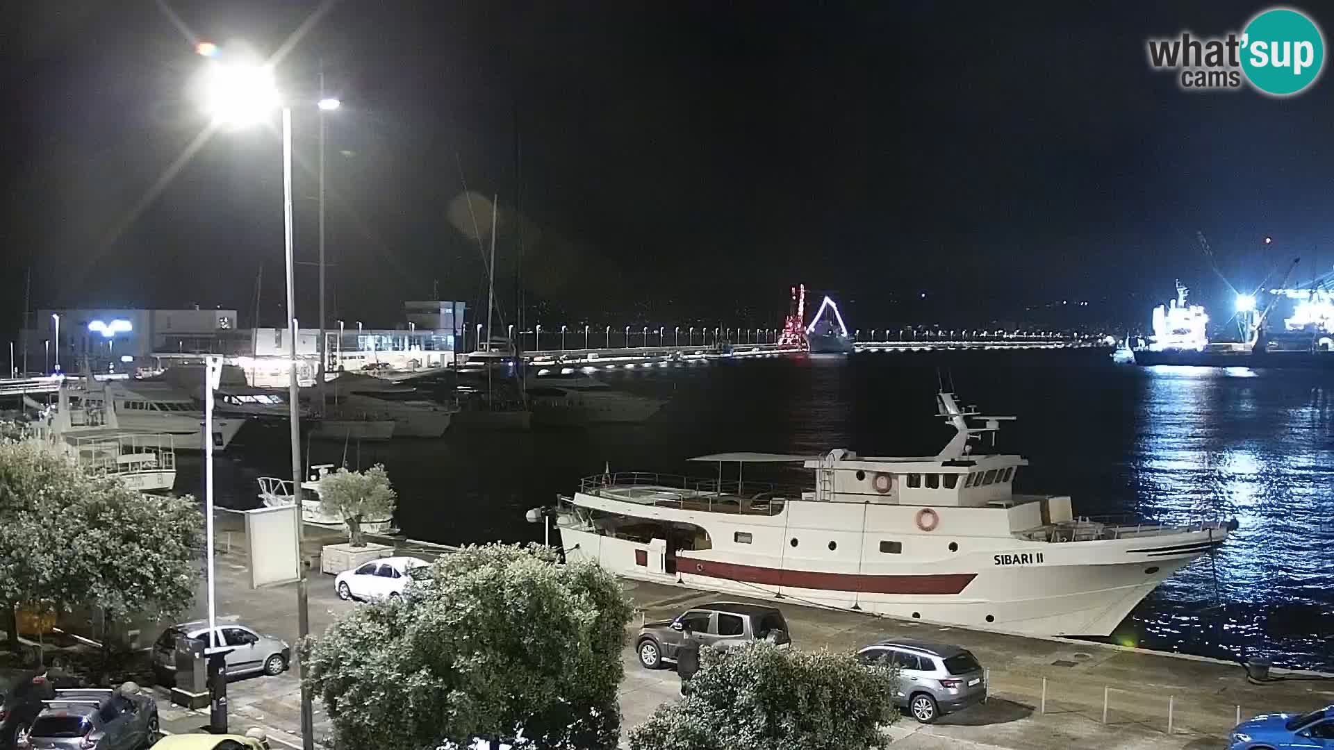 Riva in Marina v Reki – Spletna kamera v živo Hrvaška