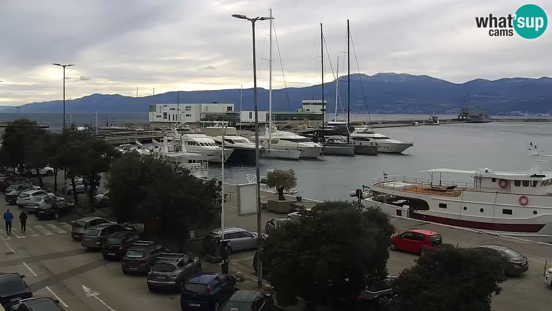 La Riva y Marina en Rijeka – Webcam en vivo Croacia