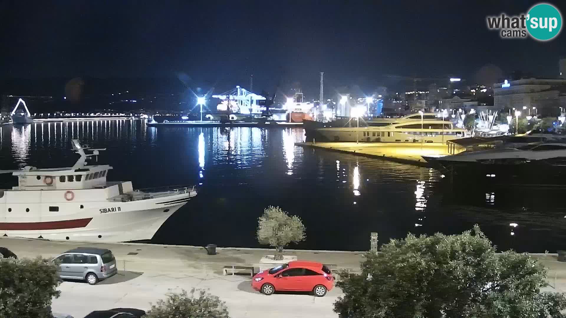 Riva in Marina v Reki – Spletna kamera v živo Hrvaška